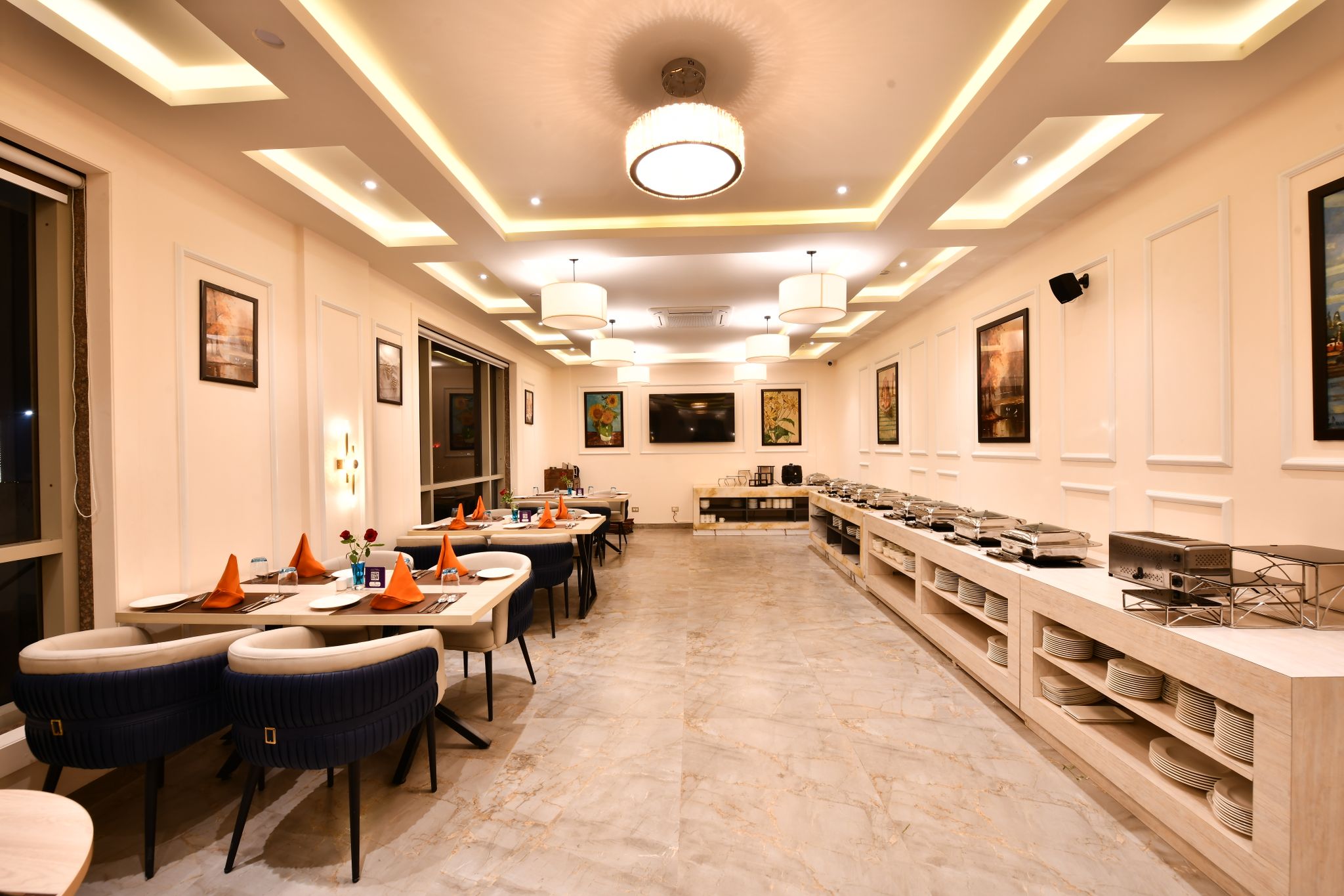 Food & Dining