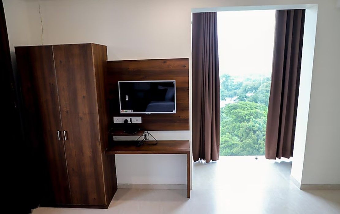 P. G. SONS HOTEL & RESORT Gold Room 3