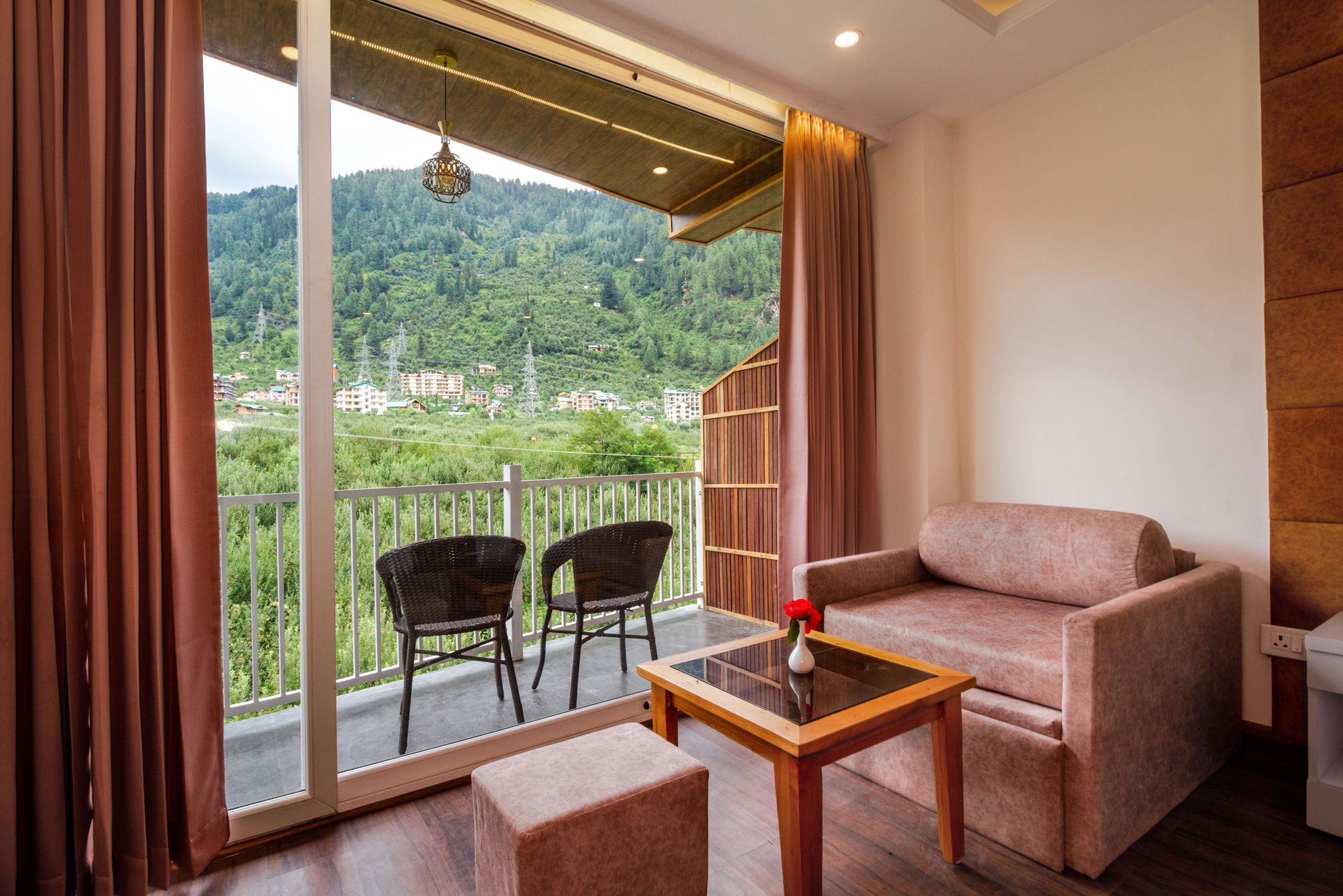 Valley View Luxury Room