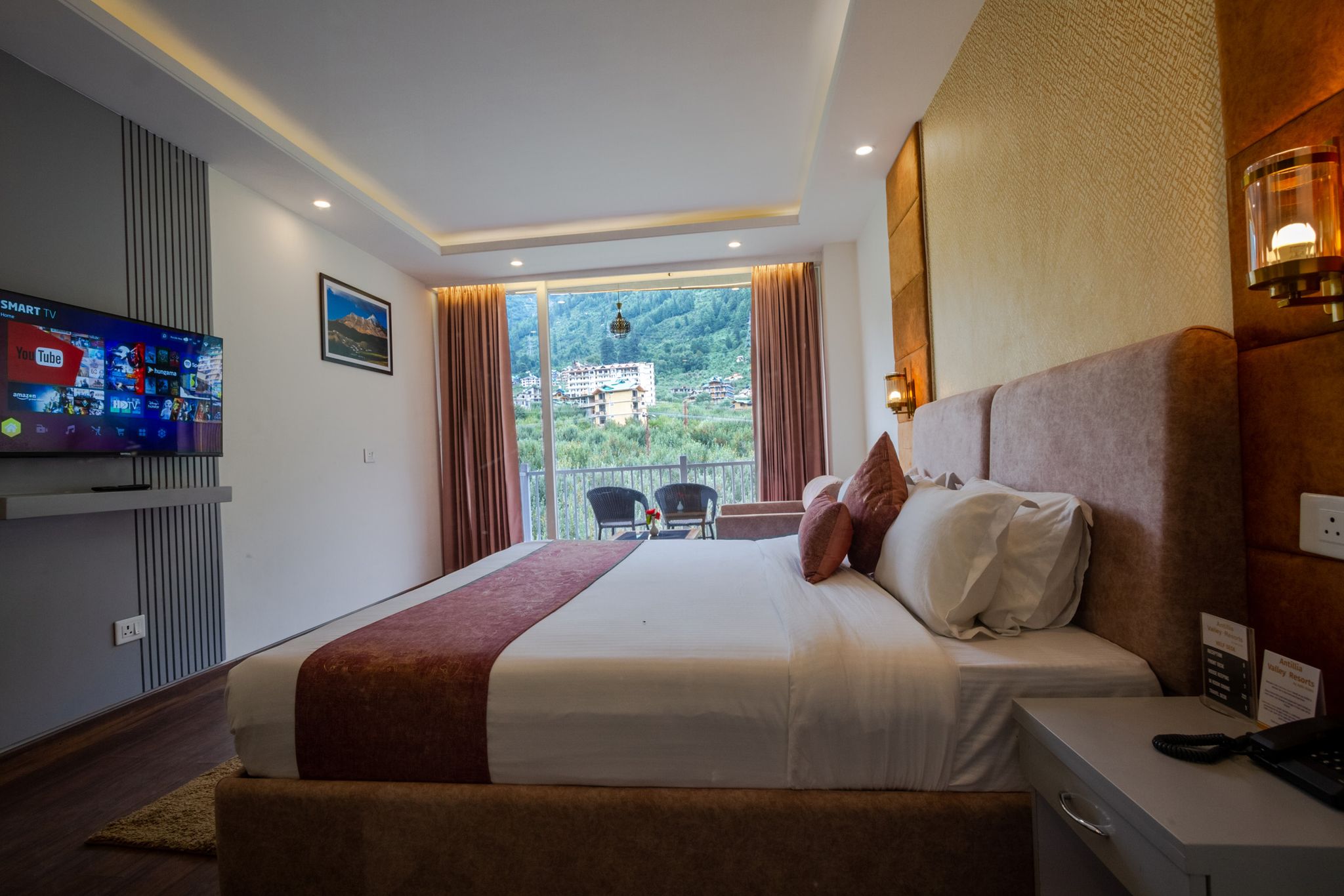 Valley View Luxury Room