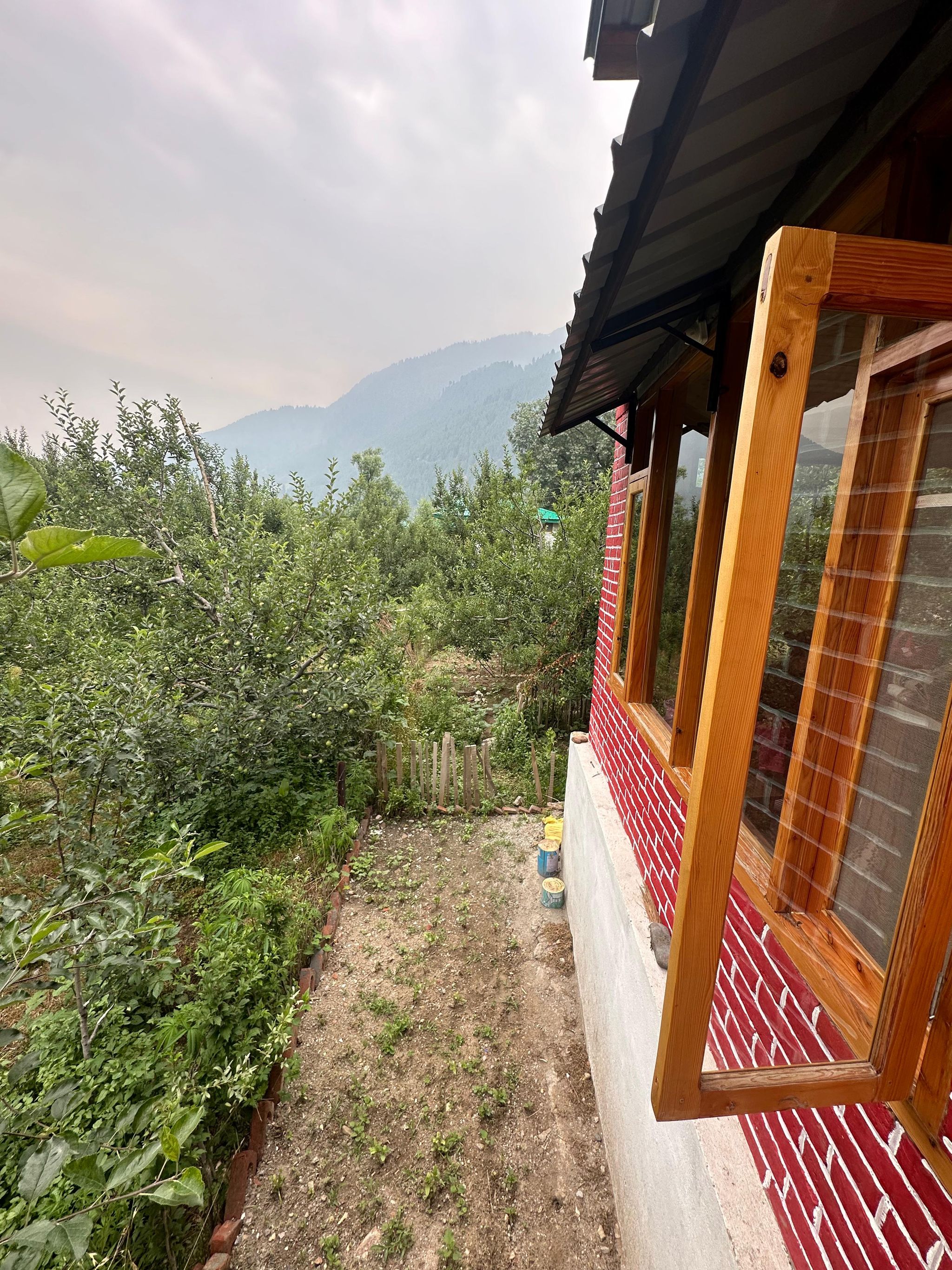 The Apple Hut
