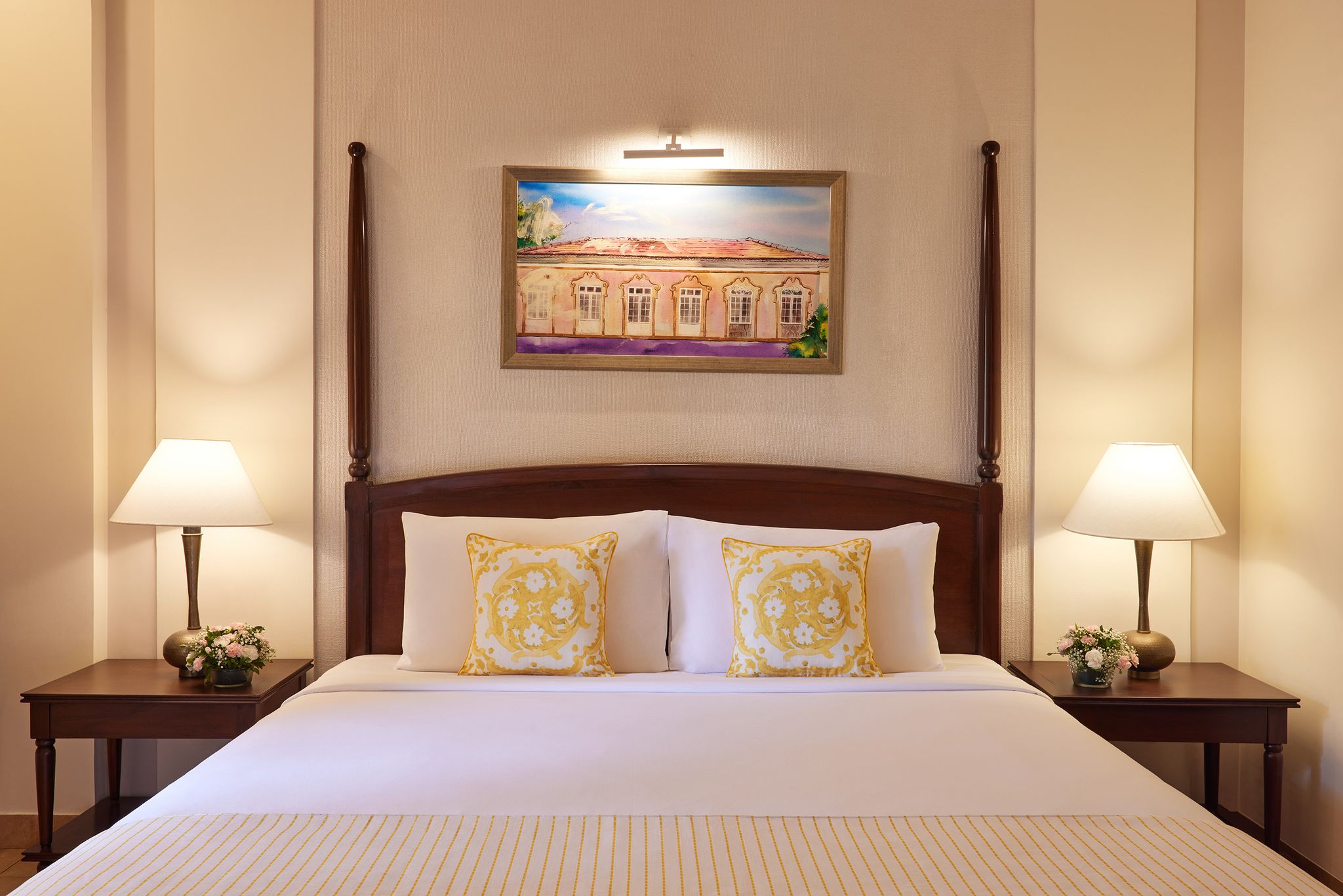 Deluxe Room King Bed Garden View with Balcony