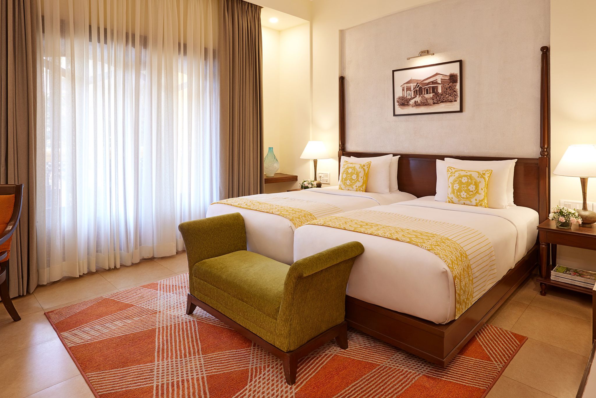 Deluxe Room with 2 Twin Beds and Pool View and Balcony