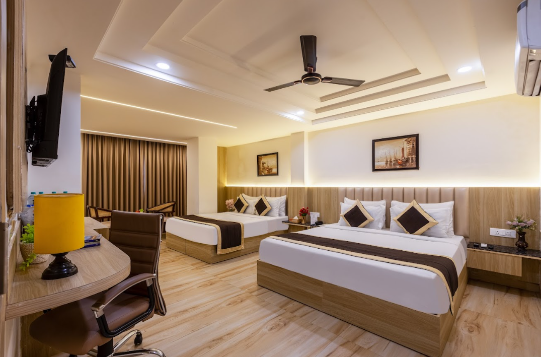 Dahabi Venue Hotel, Delhi Airport Family Suite With Bathtub 2