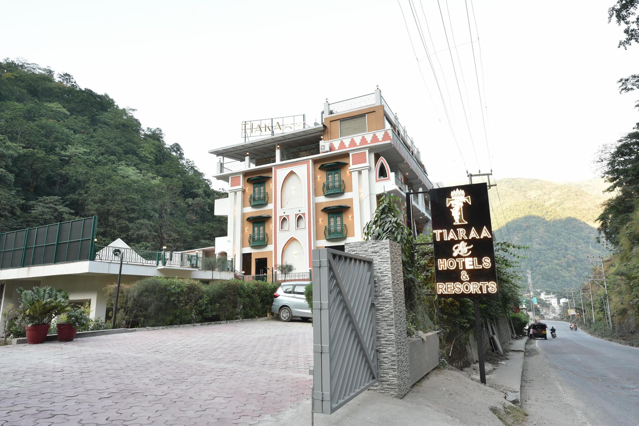 Tiaraa Lite A Ganges Retreat