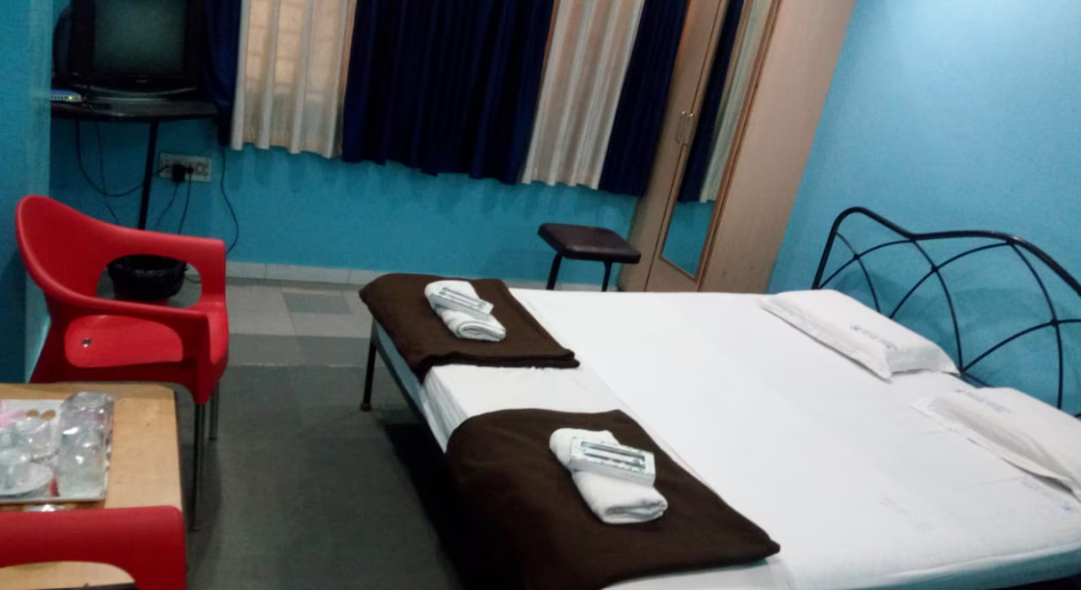Shanti Comforts, Davangere Deluxe Non AC room 3