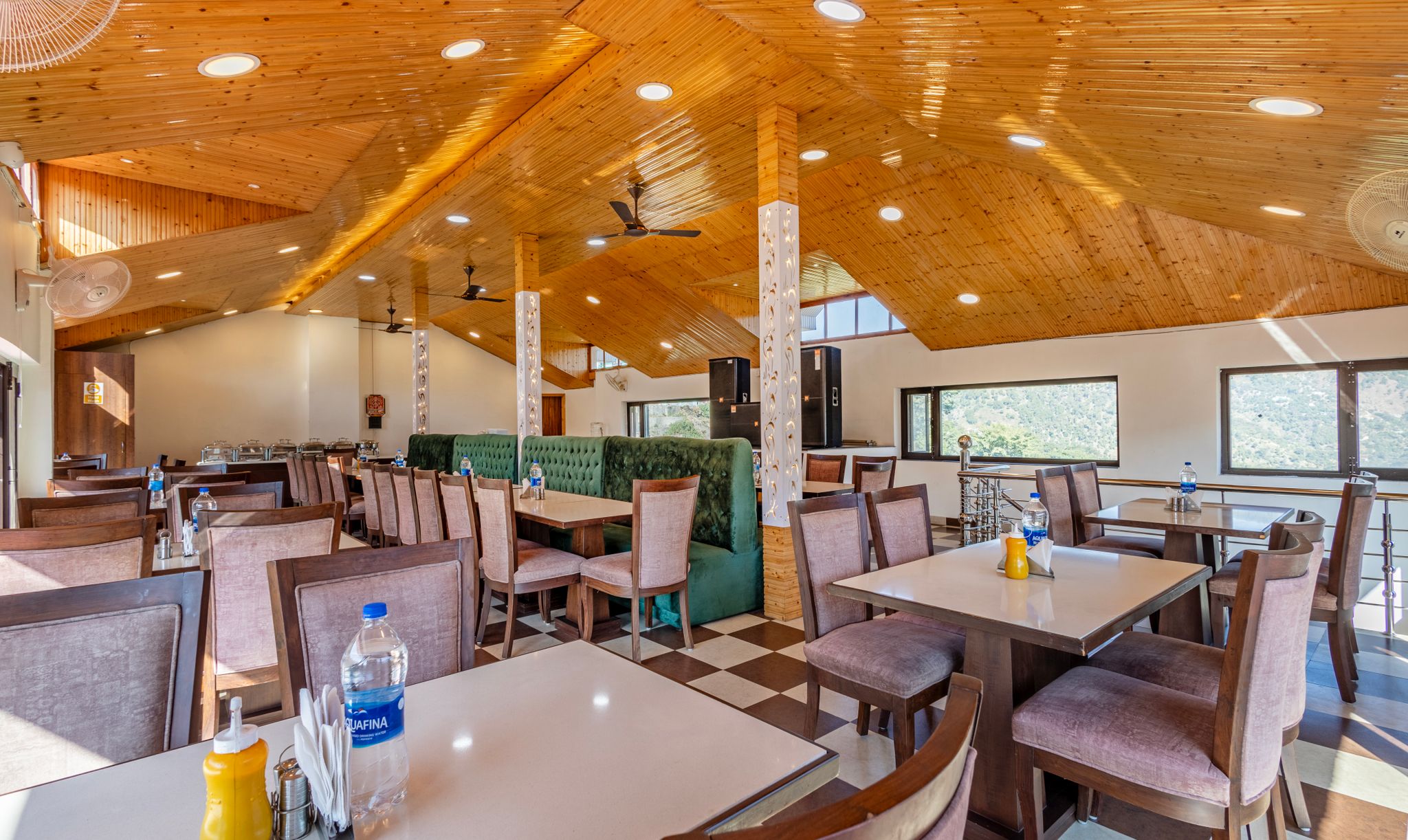 Food & Dining