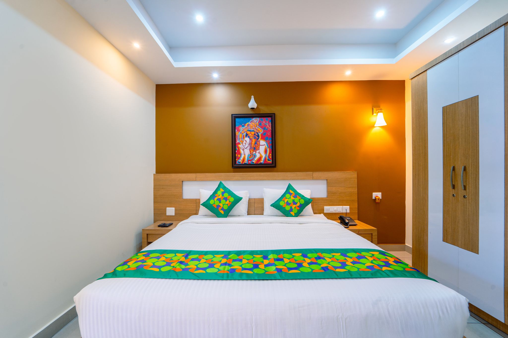 Treebo Sree Varshavilas Regency, 500 Mtrs From Guruvayoor Temple Deluxe Room 6