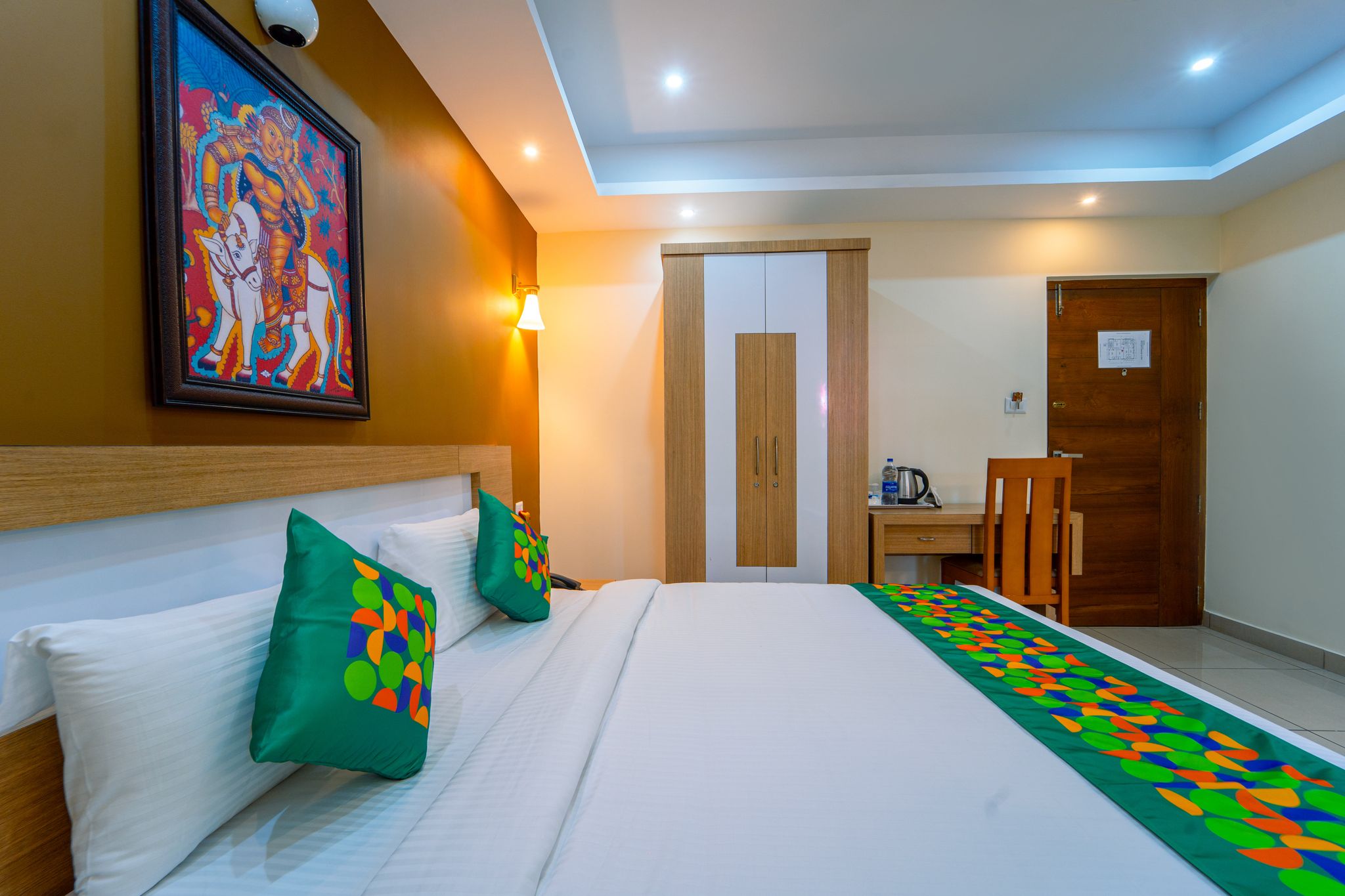 Treebo Sree Varshavilas Regency, 500 Mtrs From Guruvayoor Temple Deluxe Room 3
