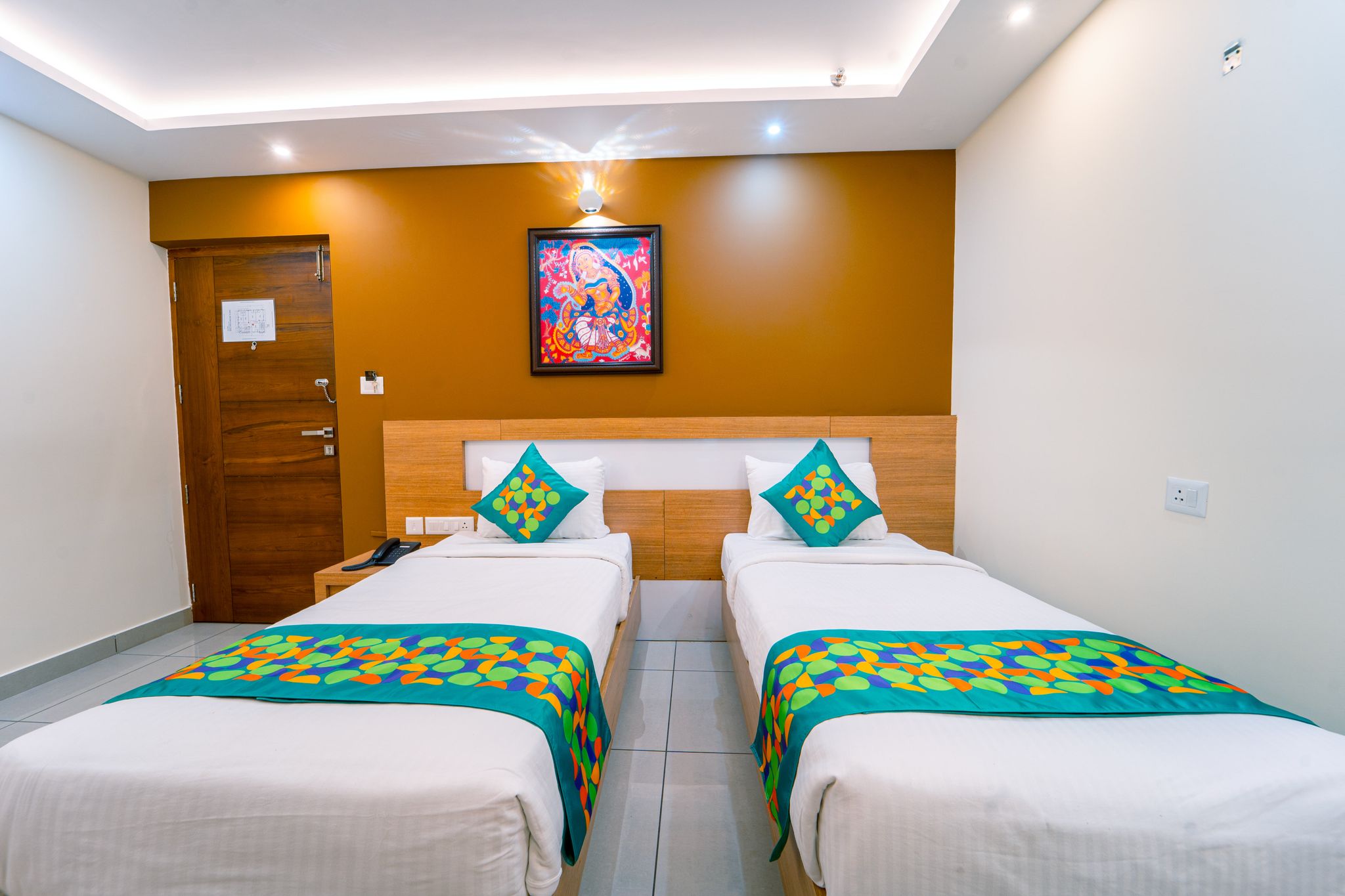 Treebo Sree Varshavilas Regency	 Standard Room 8