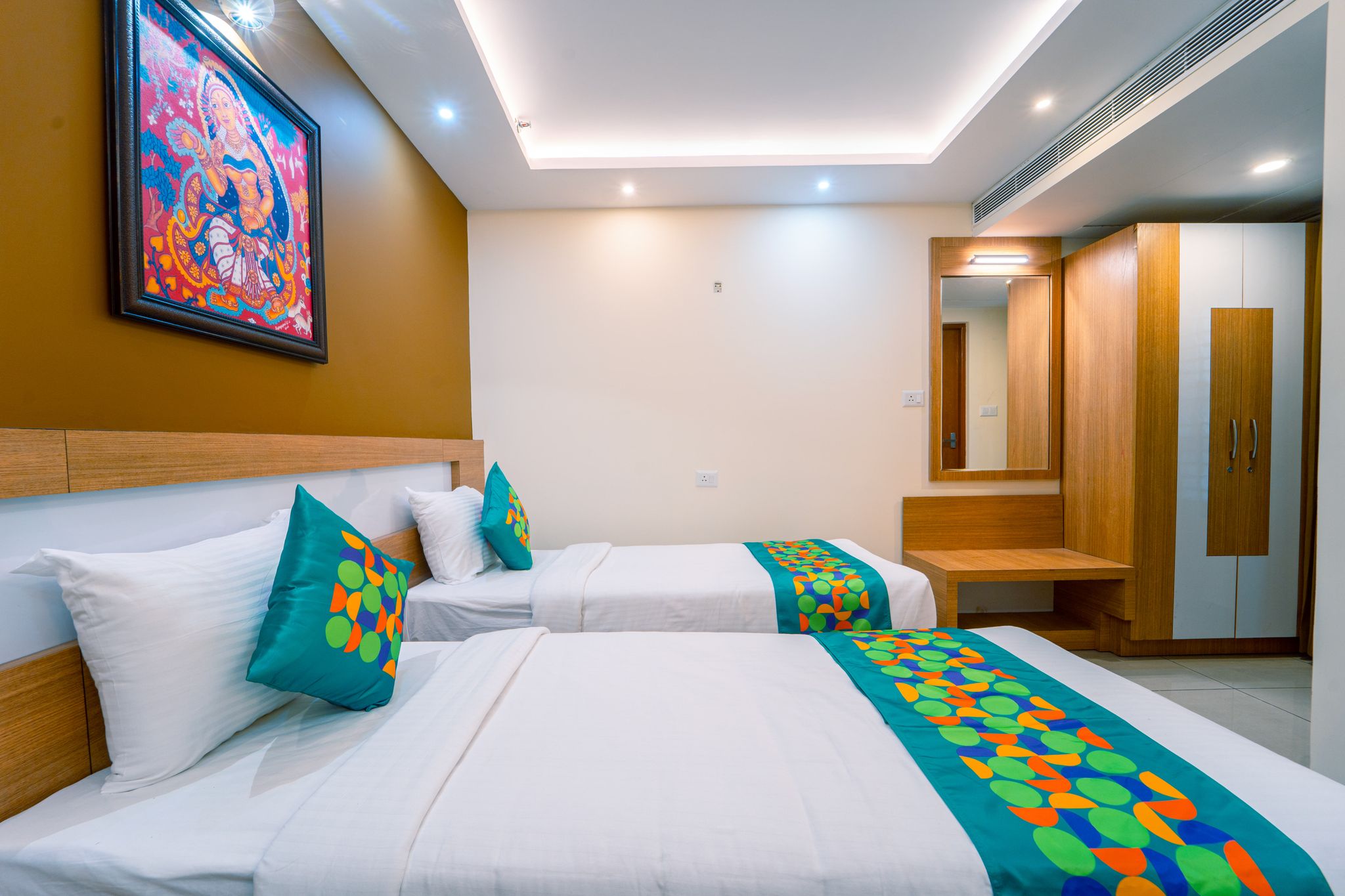 Treebo Sree Varshavilas Regency	 Standard Room 7