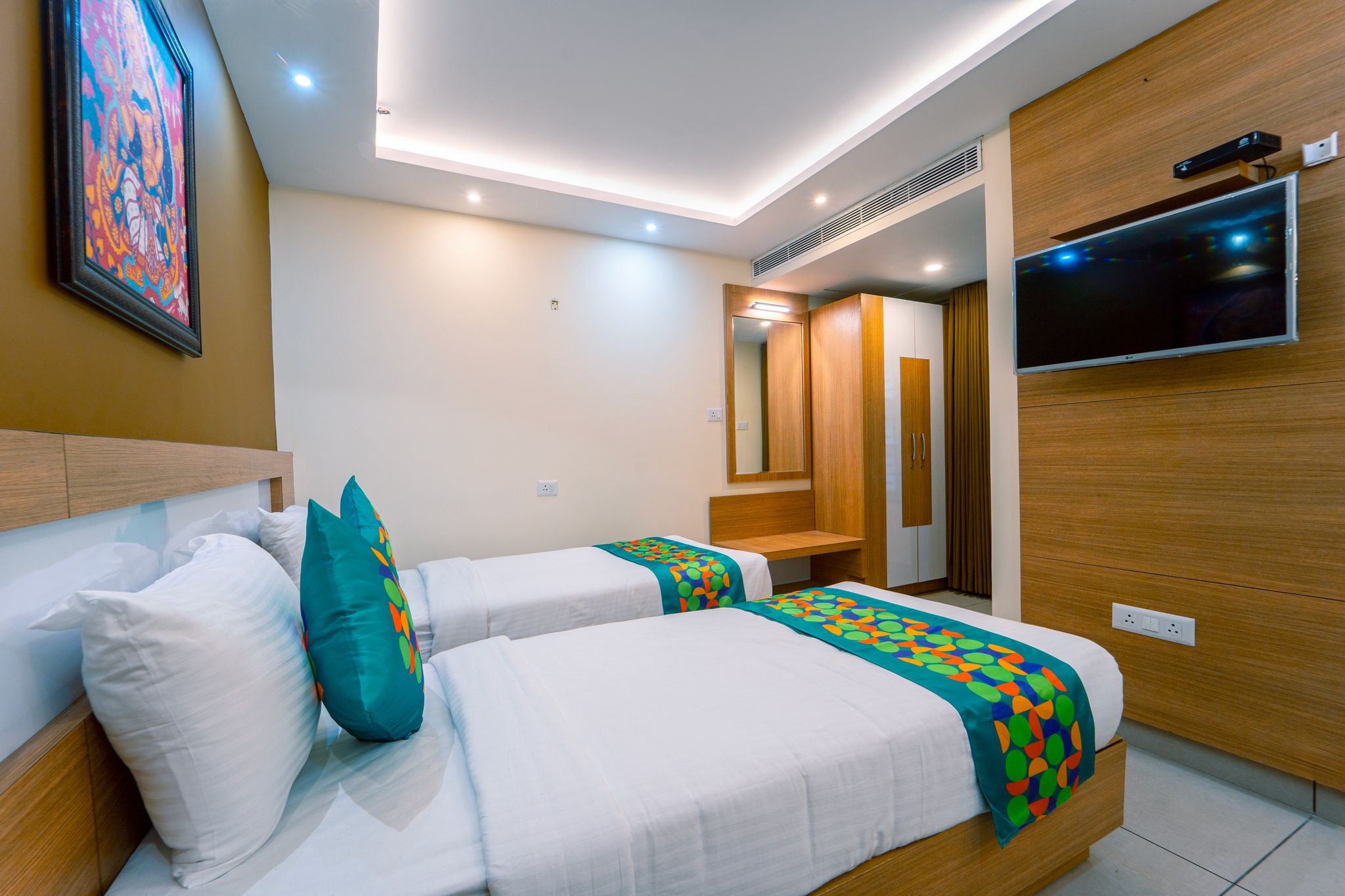 Treebo Sree Varshavilas Regency	 Standard Room 6