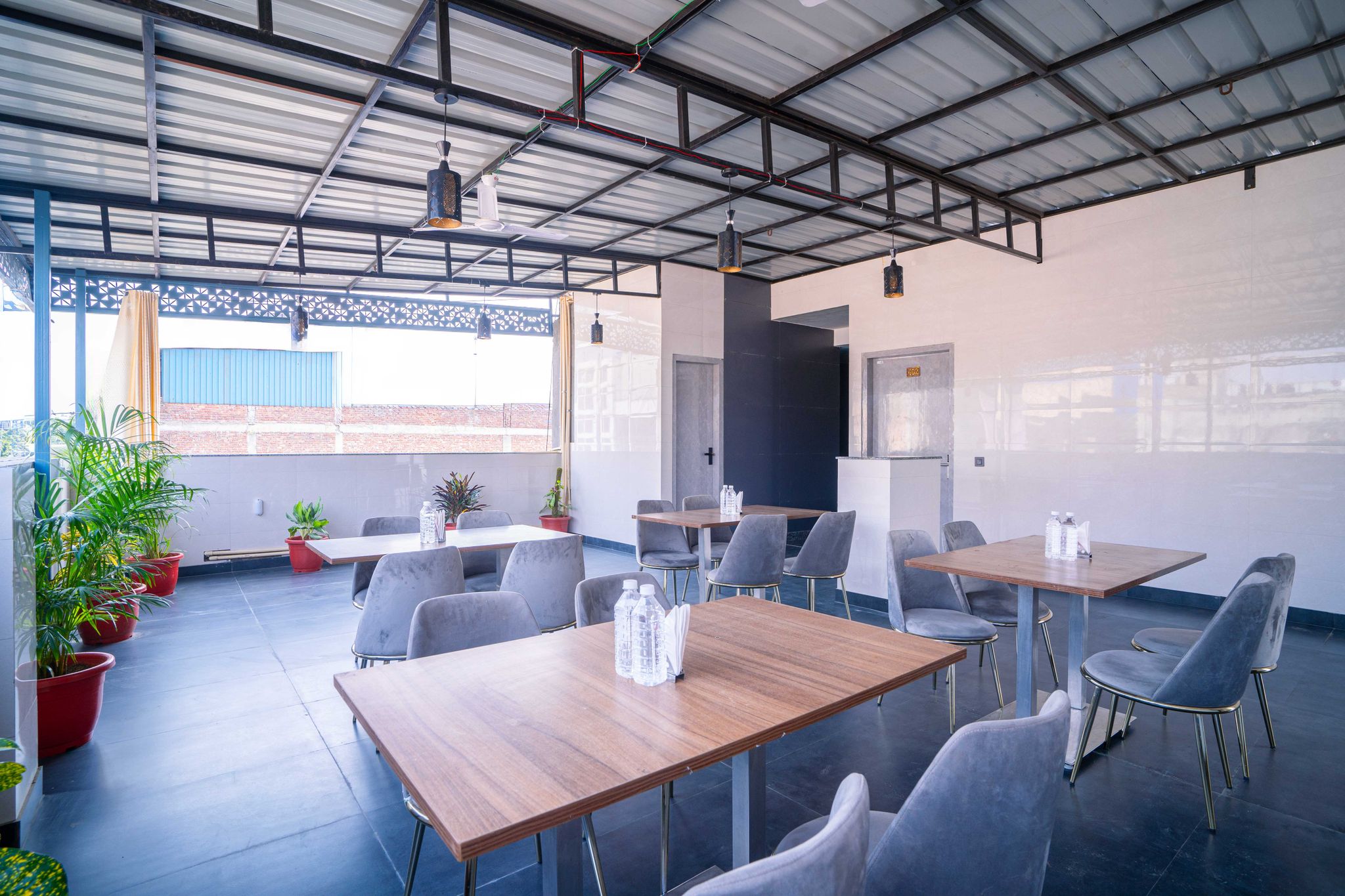 Food & Dining