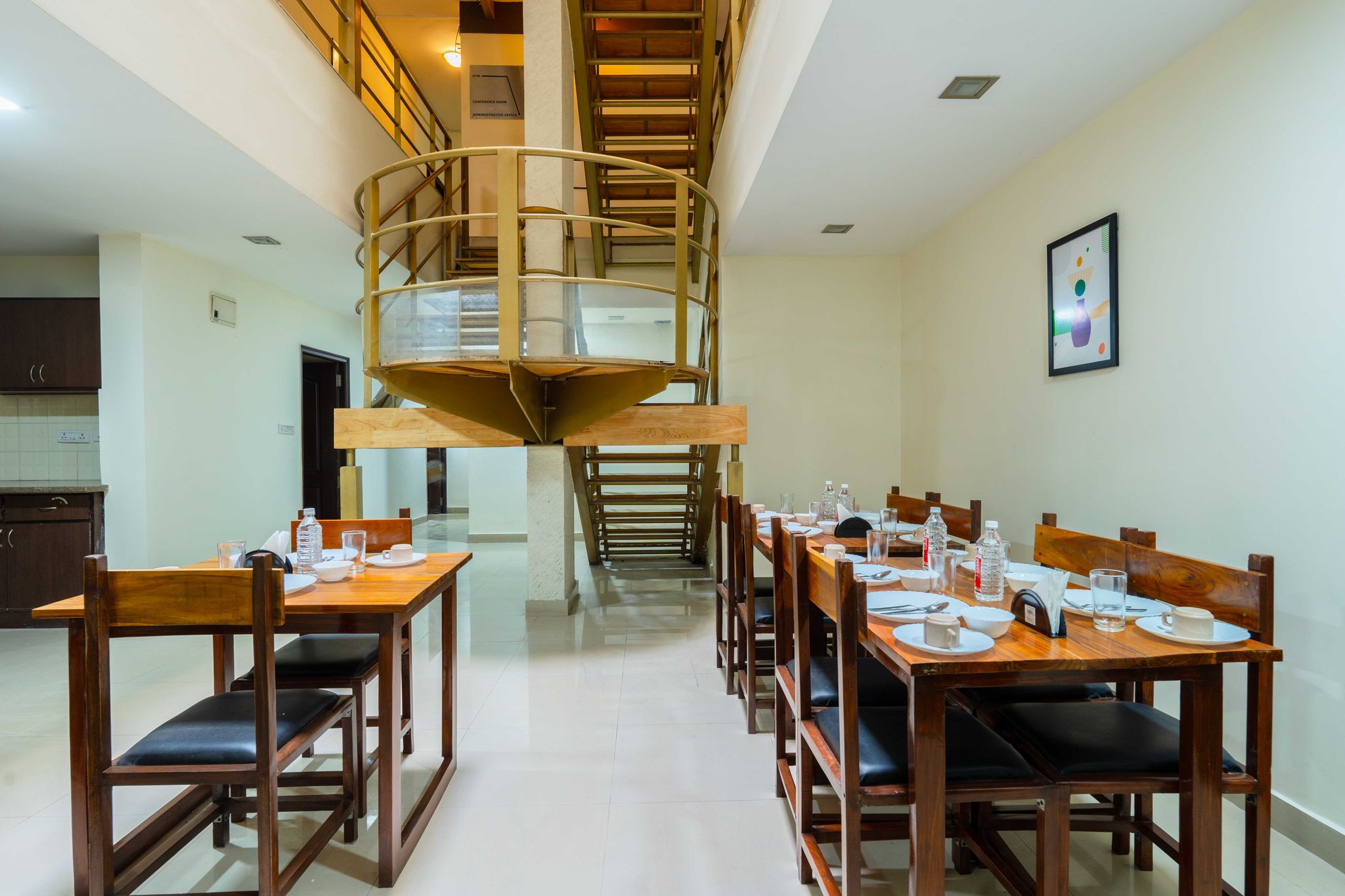 Food & Dining