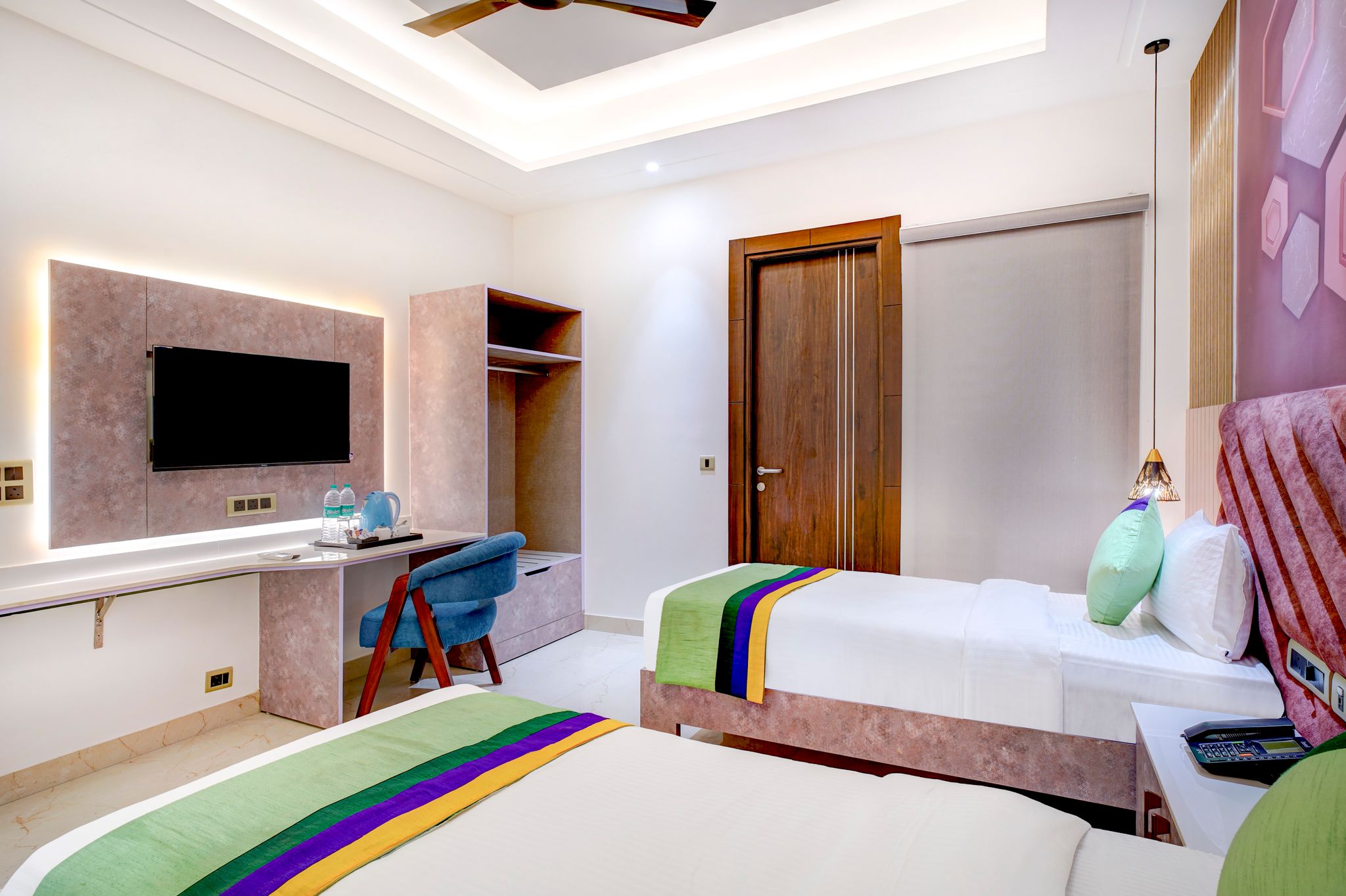 Treebo Corporate Inn Standard Room 4