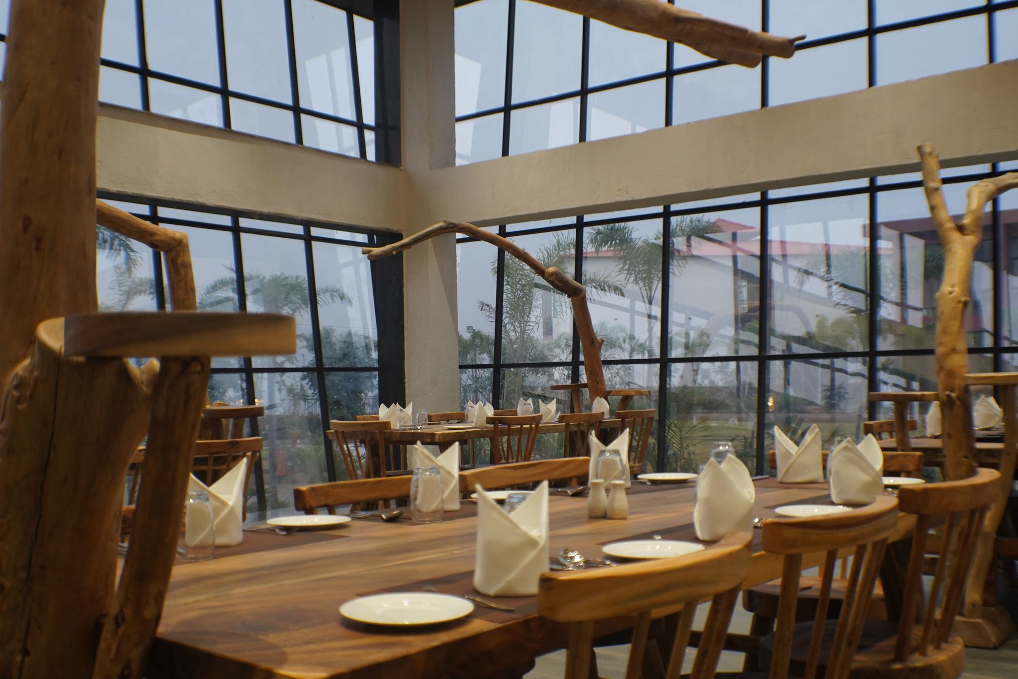 Food & Dining