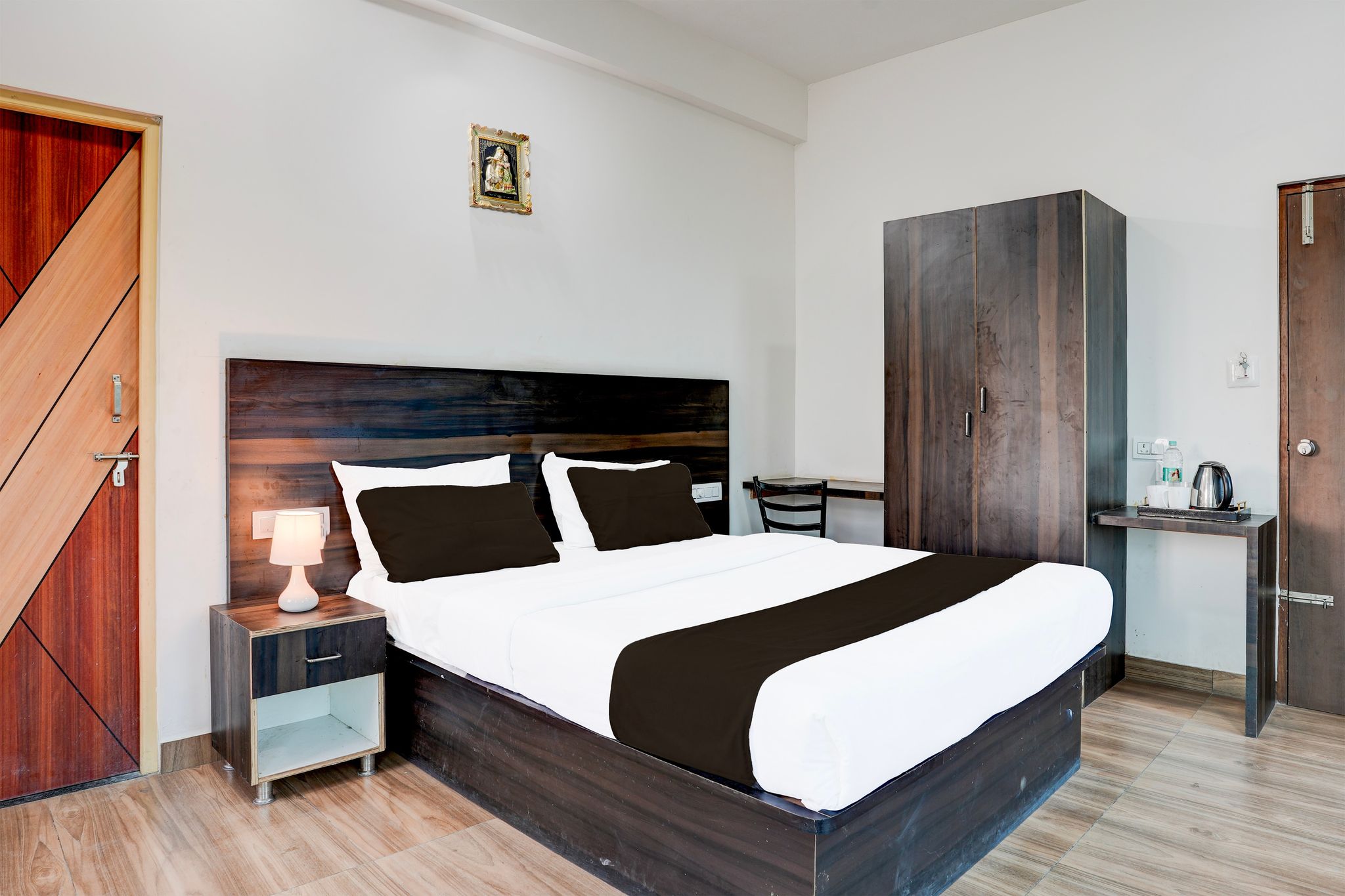 Hotel O Royal galaxy suites Classic 14