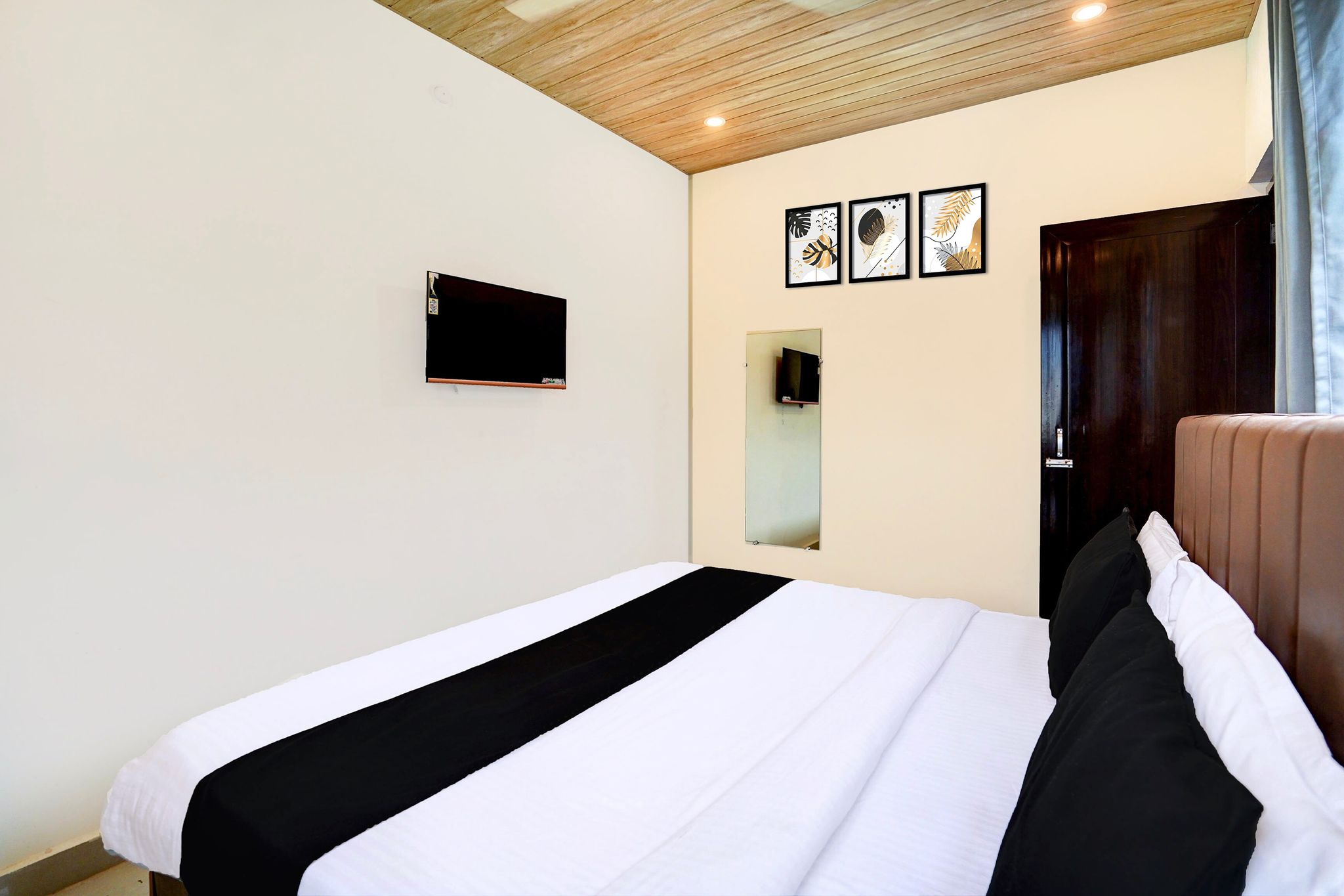Hotel O Back Packers Stay Classic 12