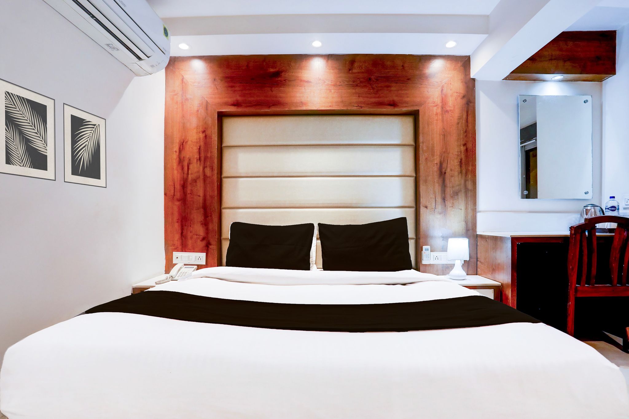 Townhouse Padav Square Gwalior Formerly Hotel Shelter Classic 8