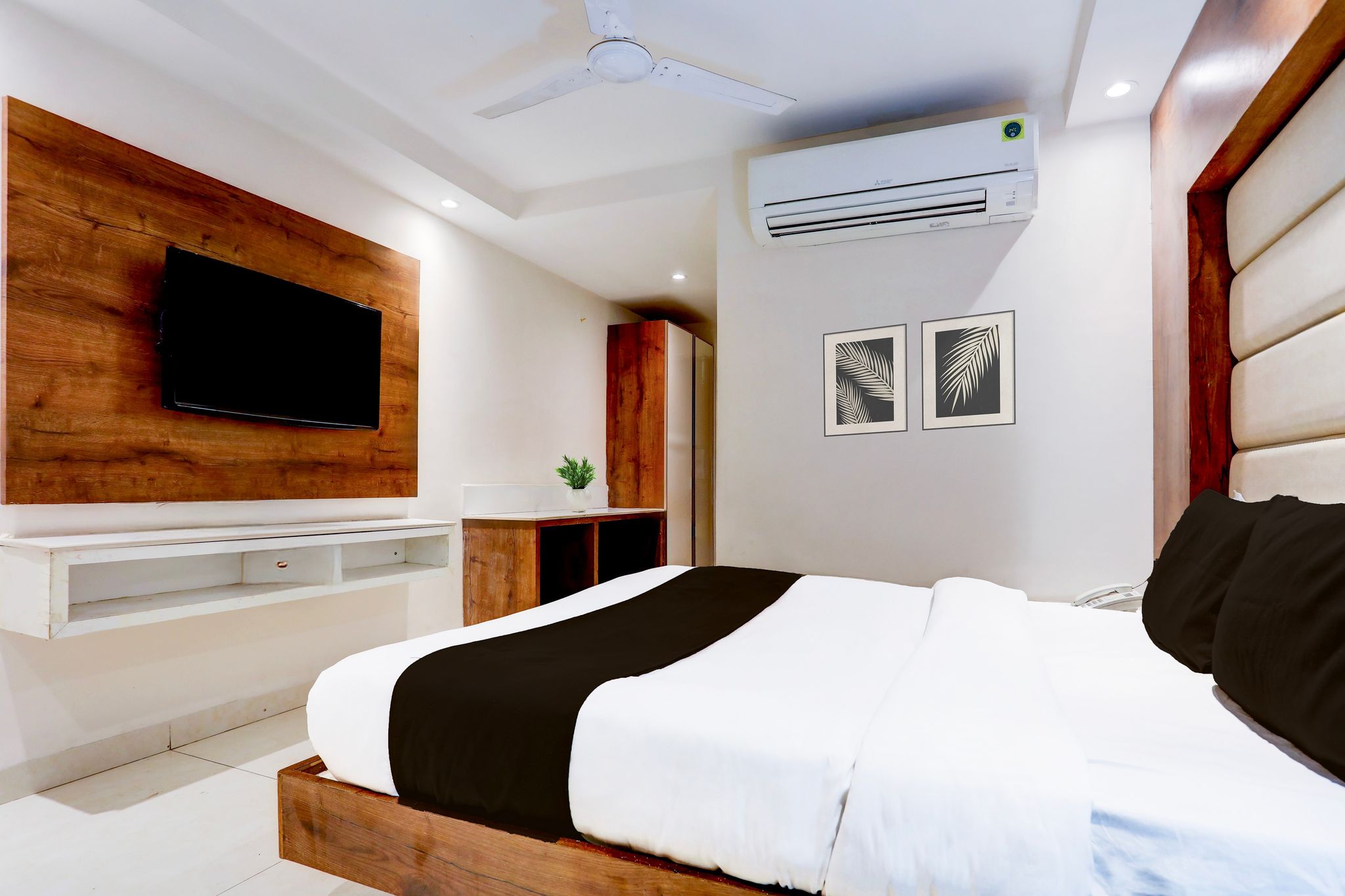 Townhouse Padav Square Gwalior Formerly Hotel Shelter Classic 14