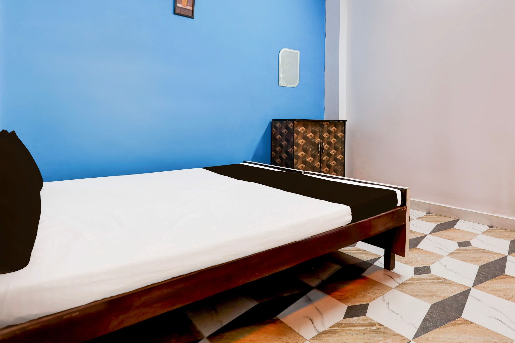 Hotel O Om Sai Bhavan Classic 7