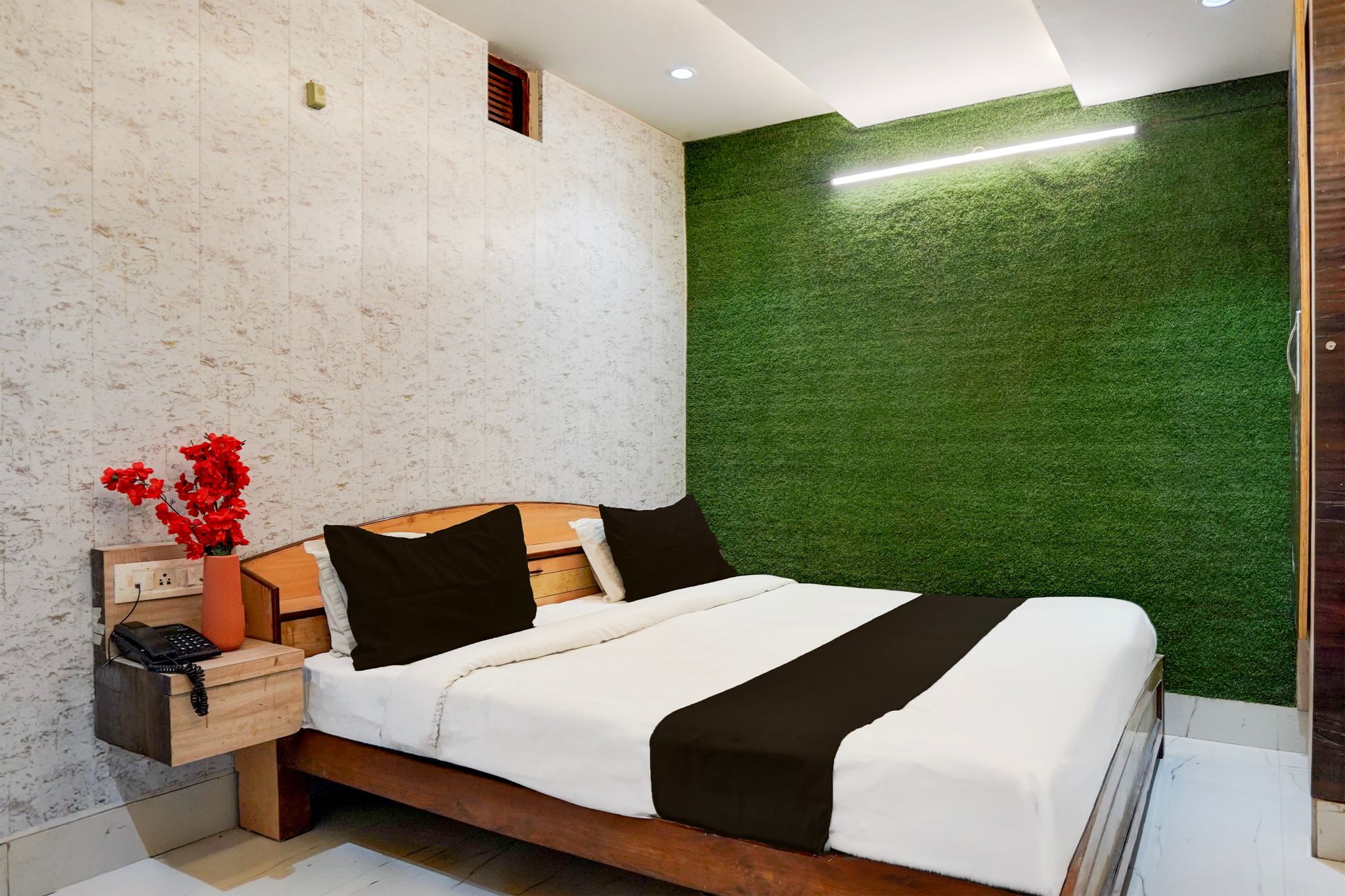 Super Collection O Kanpur Central Railway Junction Formerly Maharaja Palace Classic 2