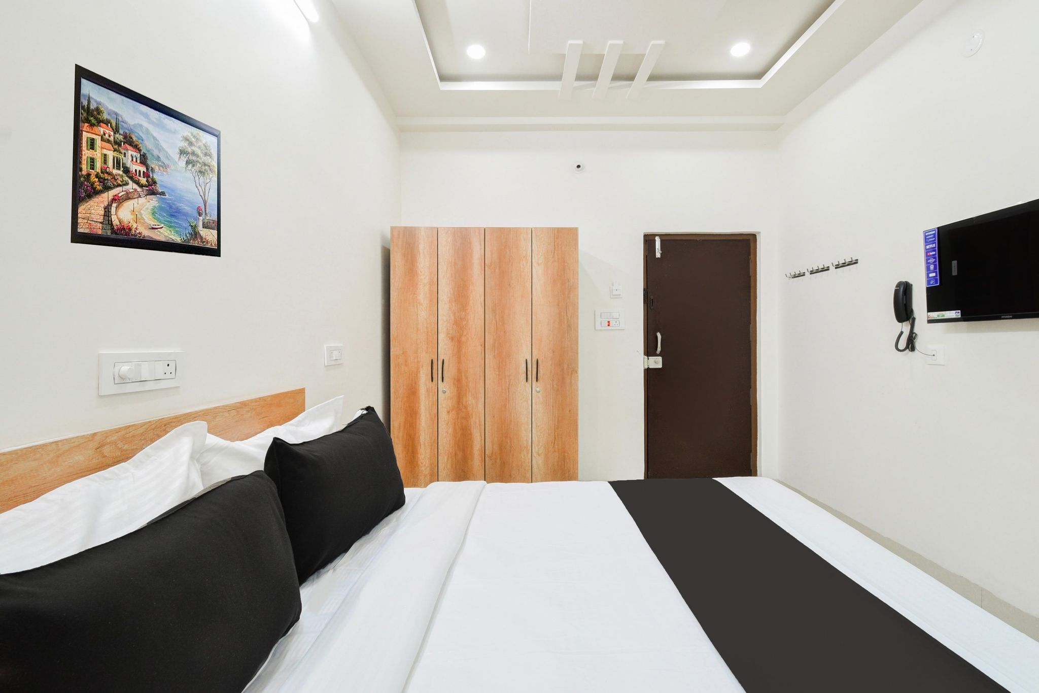 Super Townhouse Kokapet Formerly Aarian Tej Nilayam Classic 5