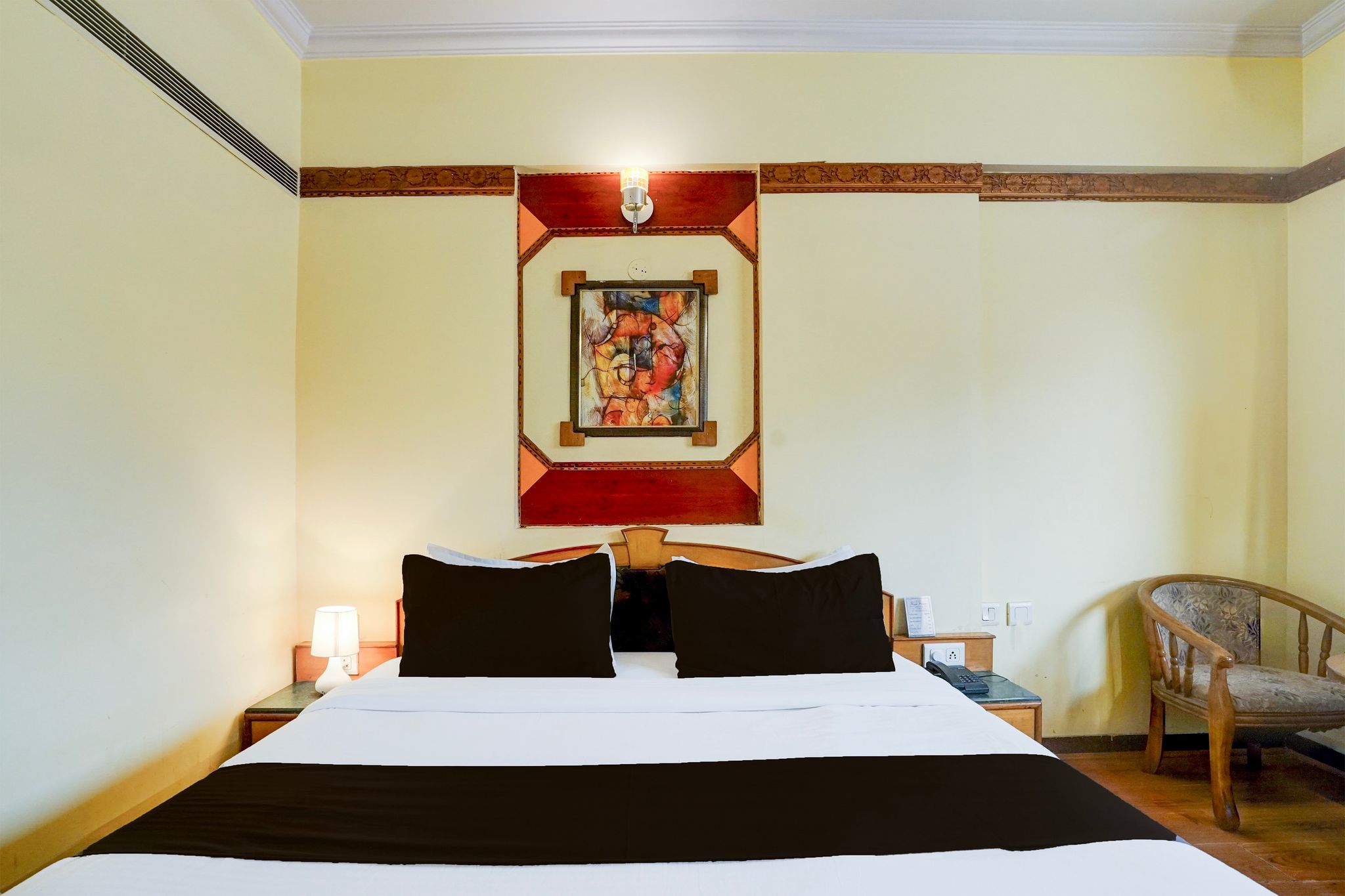 Super Townhouse Subhash Nagar Formerly Royal Palazzo Classic 10