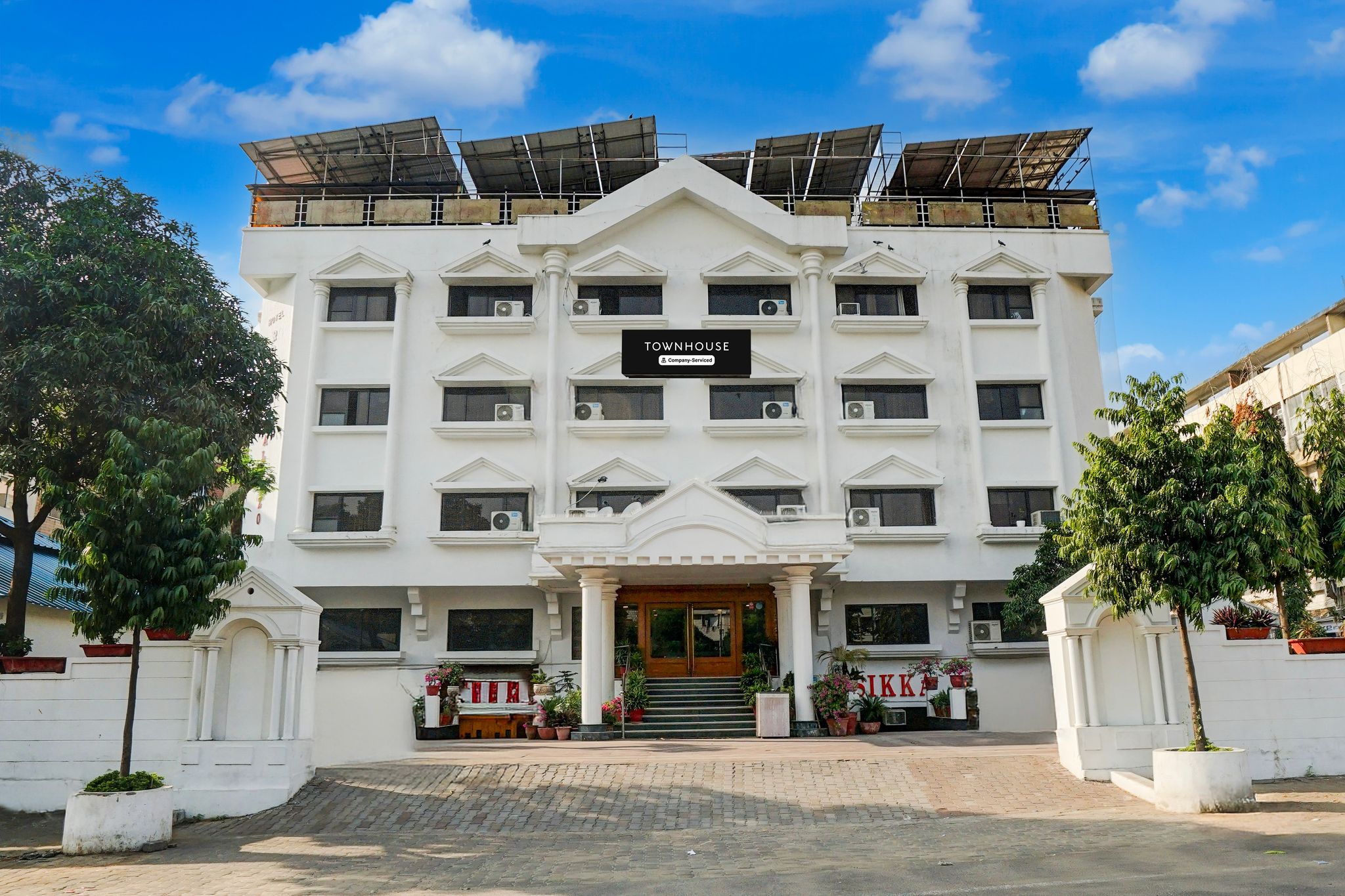 Super Townhouse Subhash Nagar Formerly Royal Palazzo