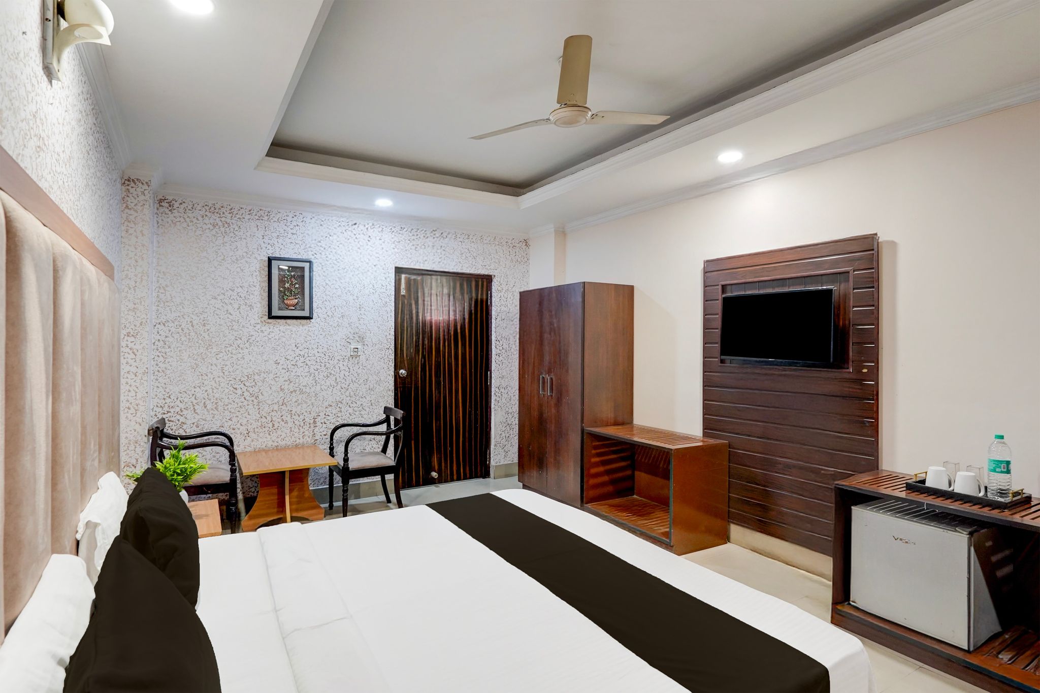 Super Collection O Awas Vikas Near Bus Stand Formerly Hotel Rivera Classic 8