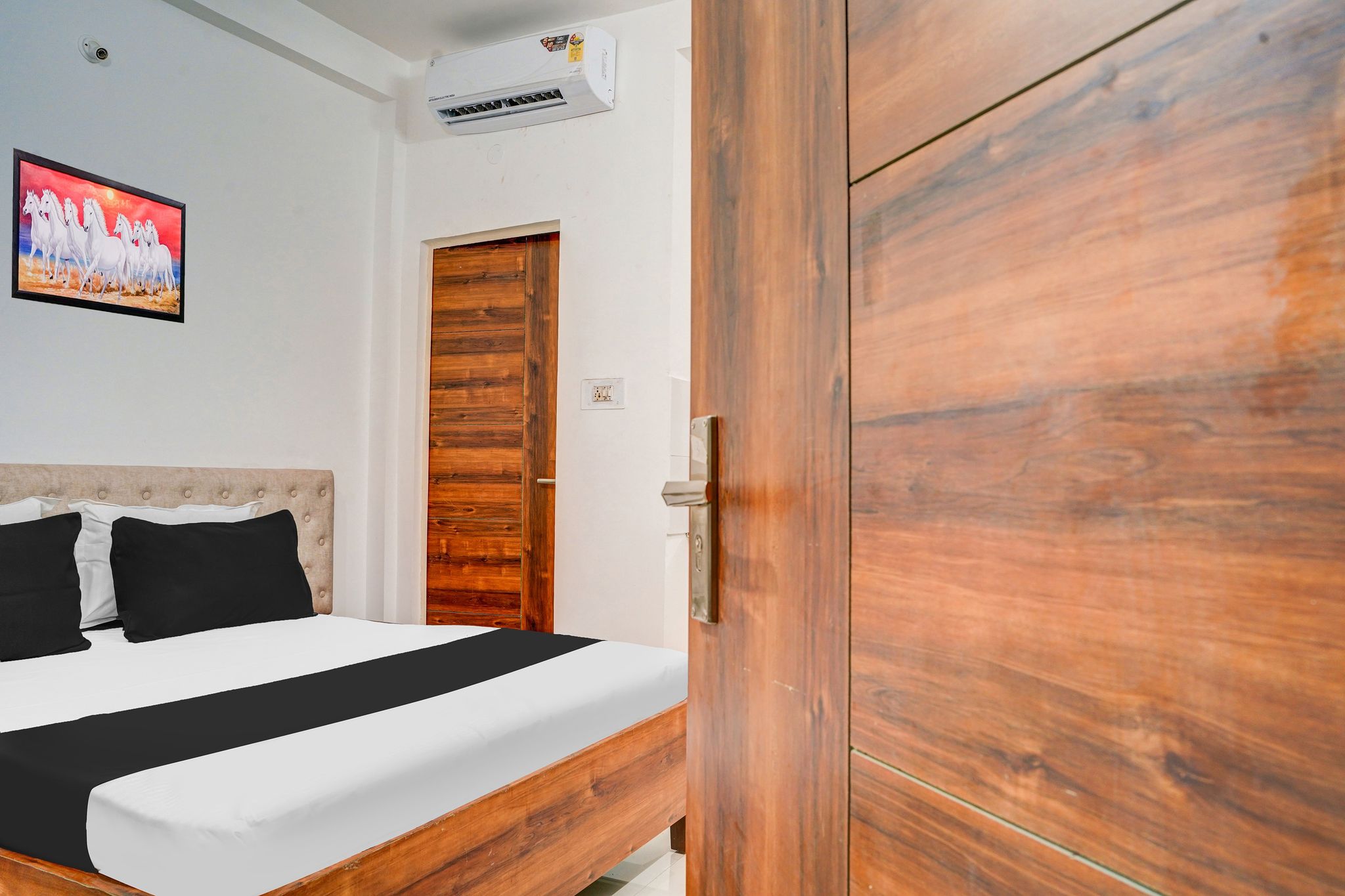 Hotel O Neelbad Guest House Classic 4