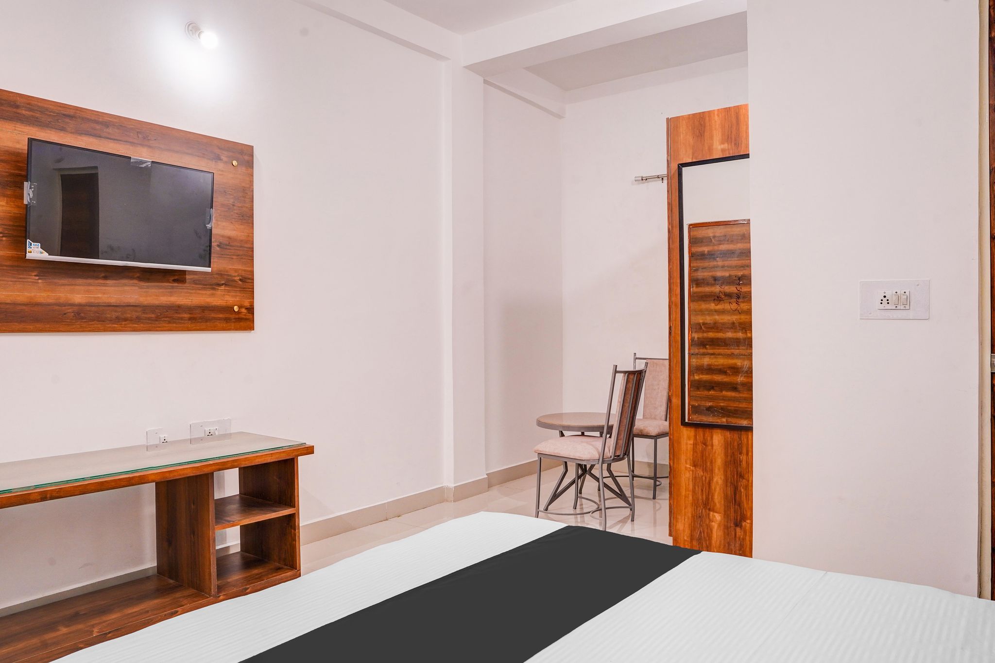 Hotel O Neelbad Guest House Classic 18