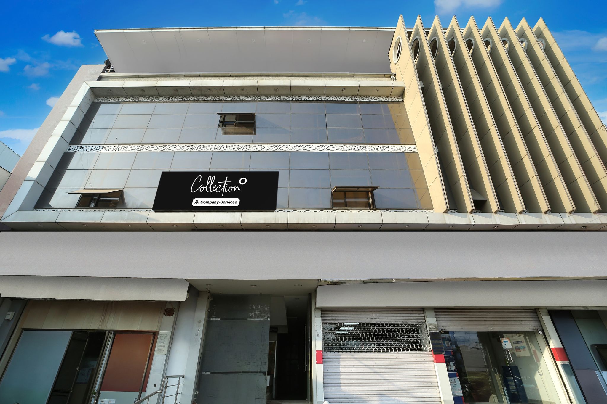 Super Collection O Bairagarh Railway Station Formerly Hotel OM Palace