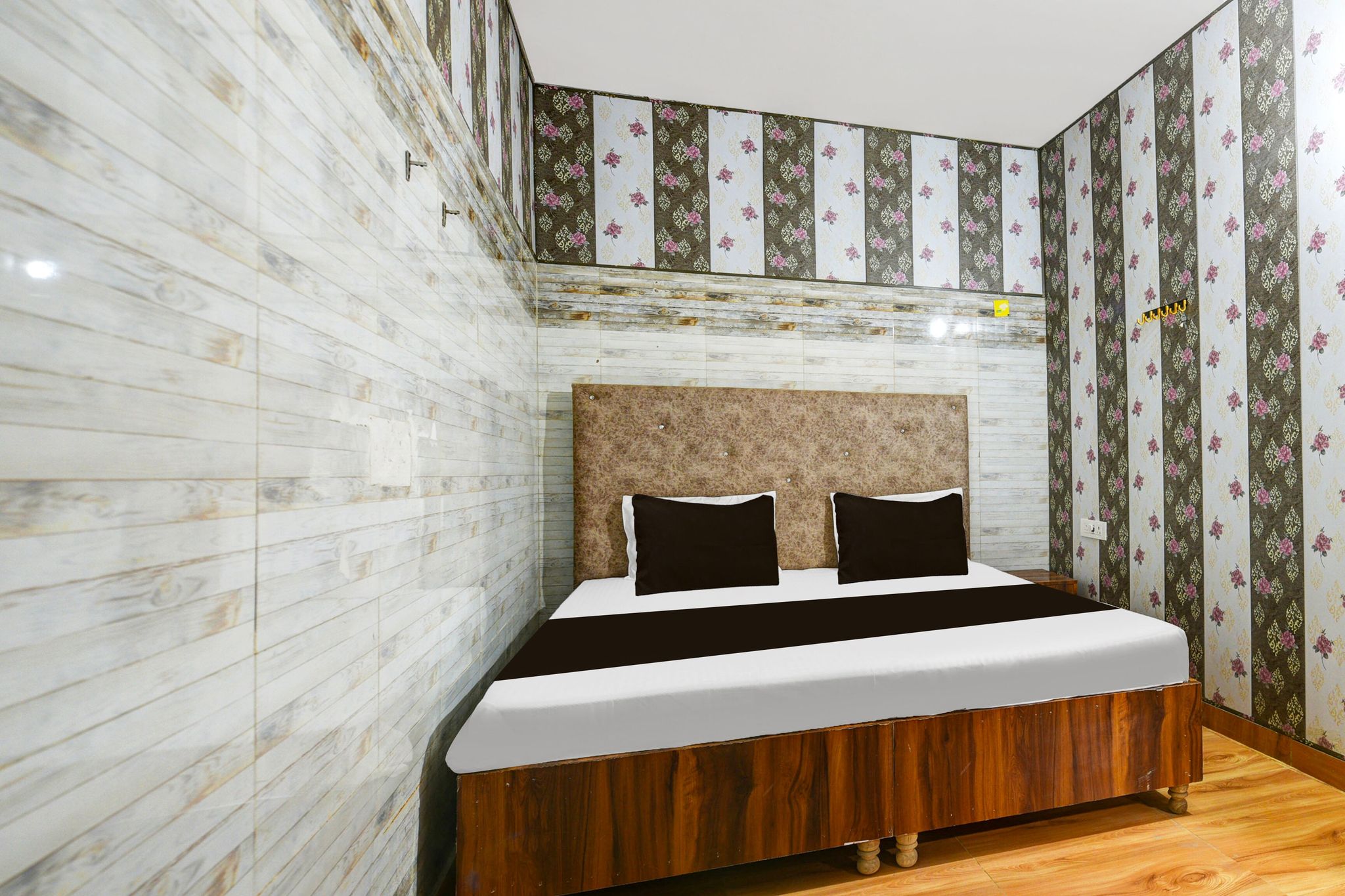 Hotel O HR 07 Classic 2