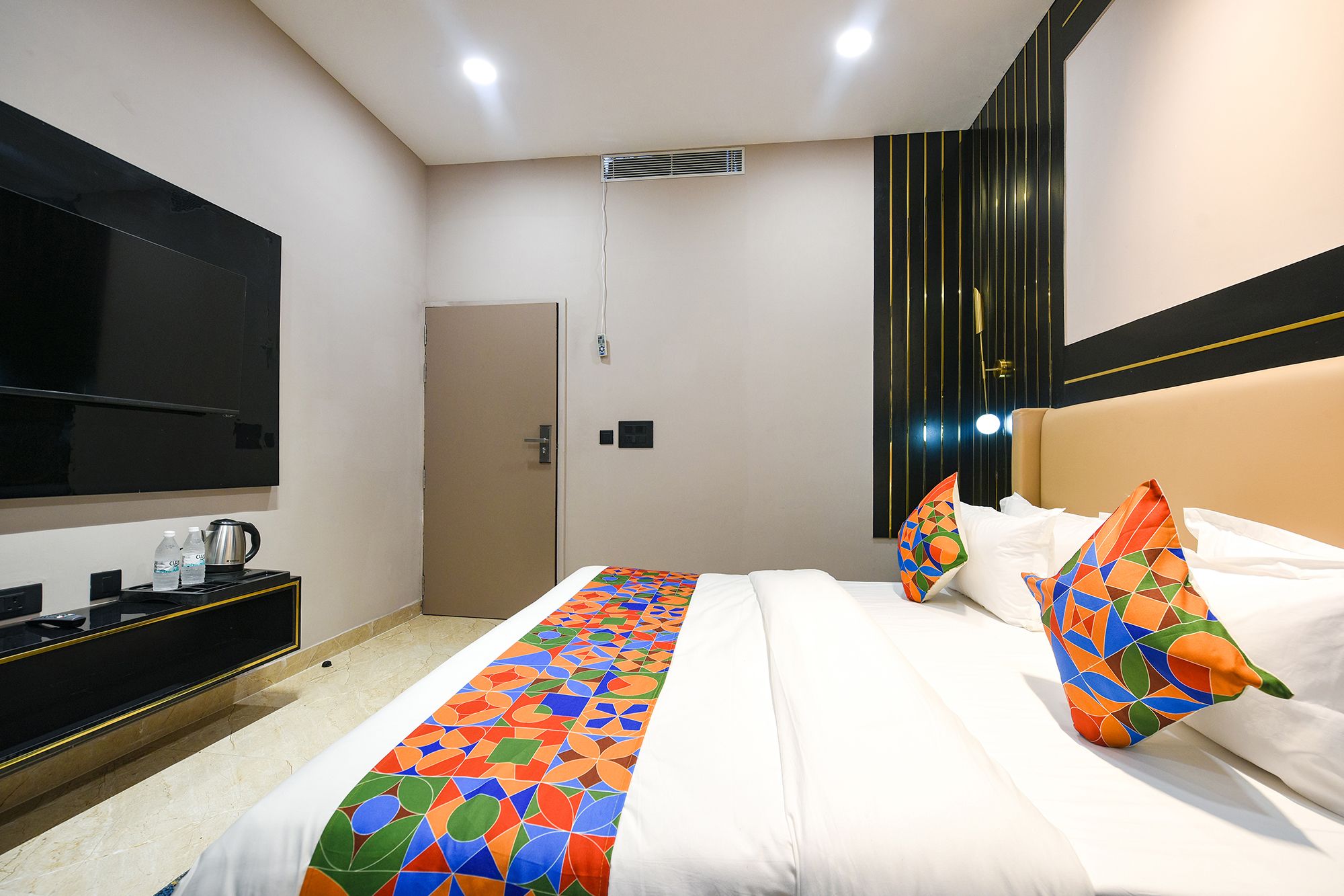 FabHotel Prime Elegance Suites Deluxe Room  2