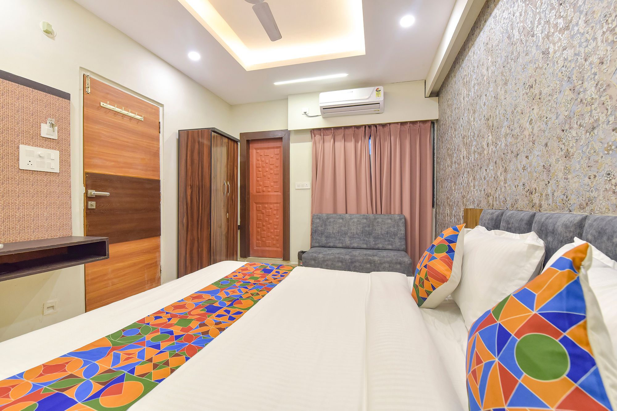 Via The Max Glory Premium Room 2