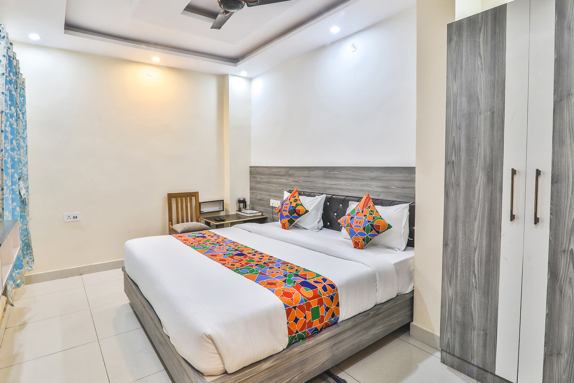 FabHotel LS Grand Deluxe Room 3