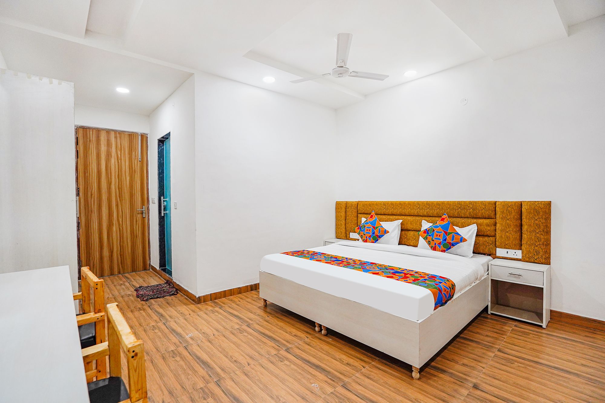 FabHotel Wamson Deluxe Room  2