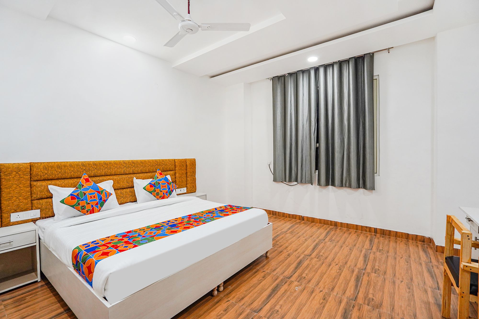 FabHotel Wamson Deluxe Room  4