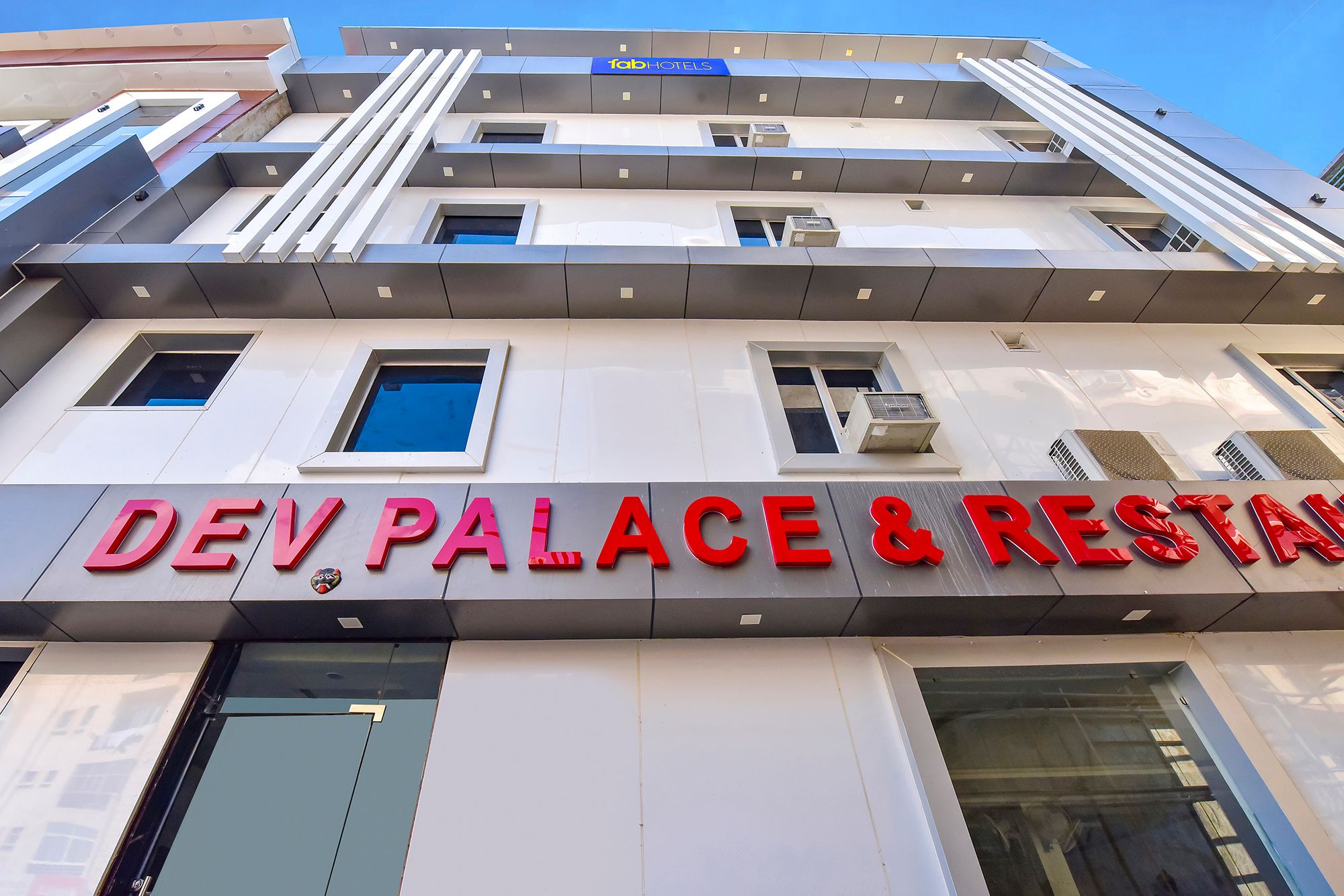 FabHotel Dev Palace