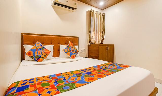 FabHotel The United Deluxe Room 17