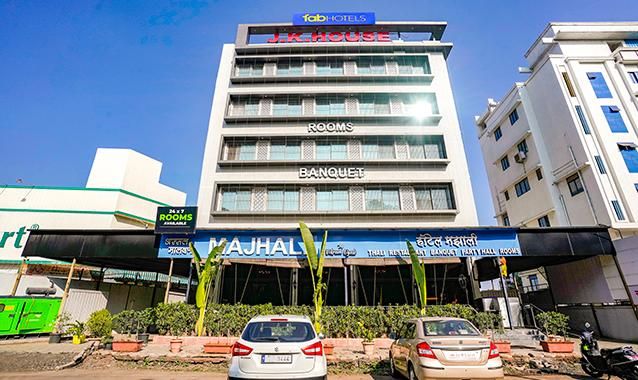 FabHotel Prime Majhali