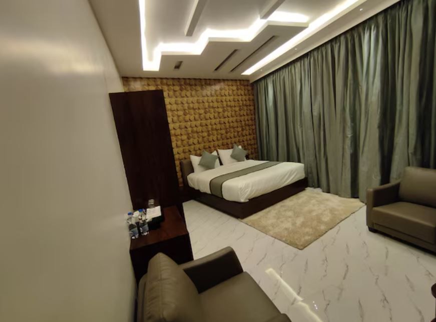 Pool View Room with King Bed and Balcony
