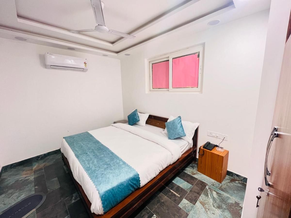 Budget Room