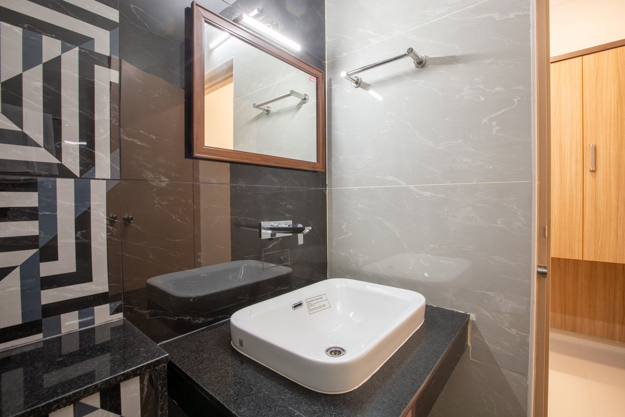 HOTEL PRM ARUNA ARCHADIA Deluxe Room 8