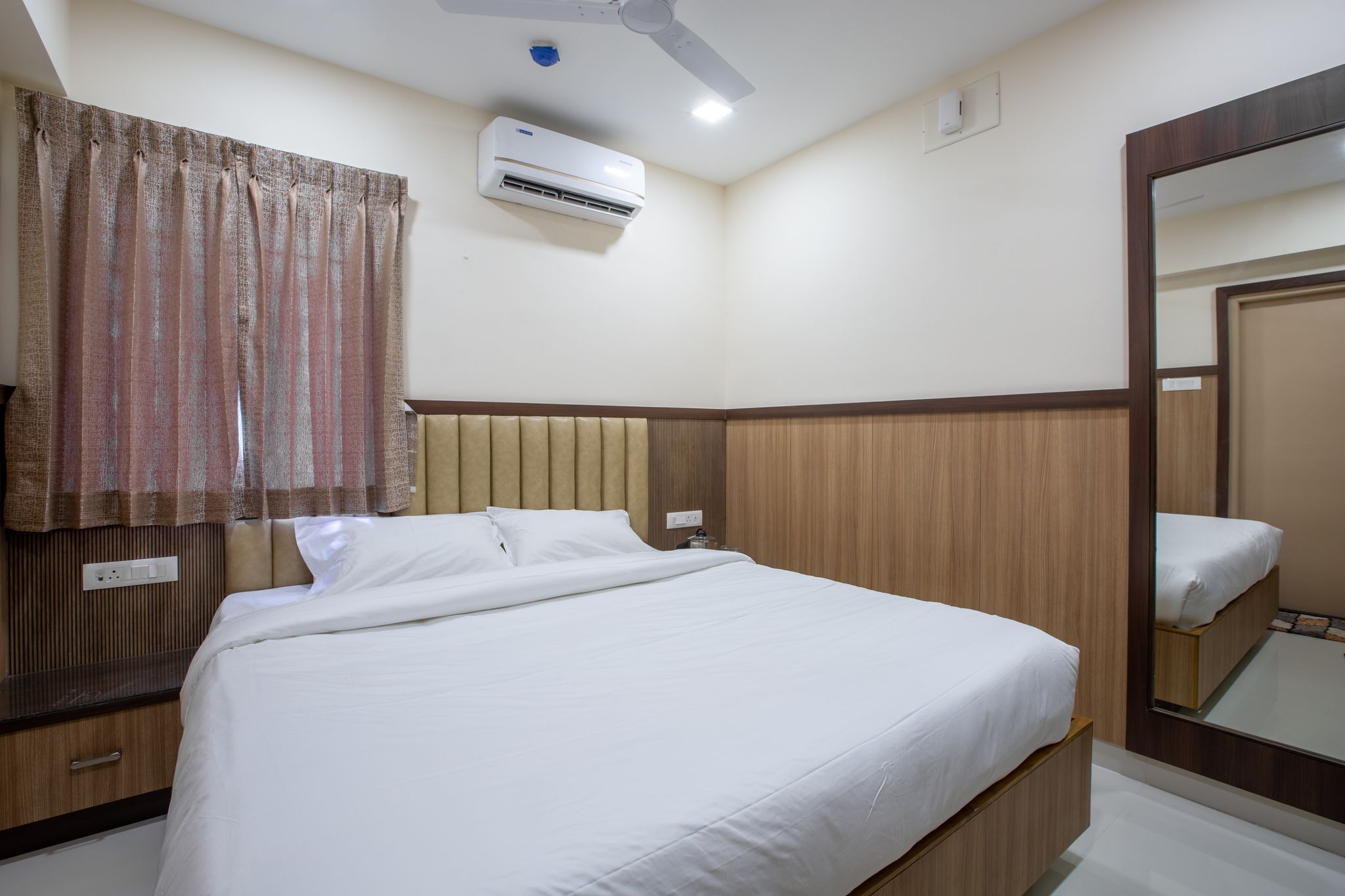 HOTEL PRM ARUNA ARCHADIA Standard Room 3