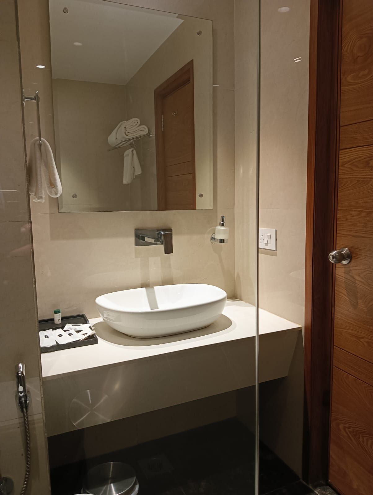 Best Western Swaran Superior King Room 10