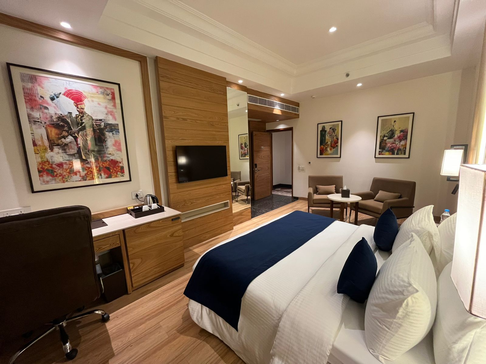 Best Western Swaran Superior King Room 9