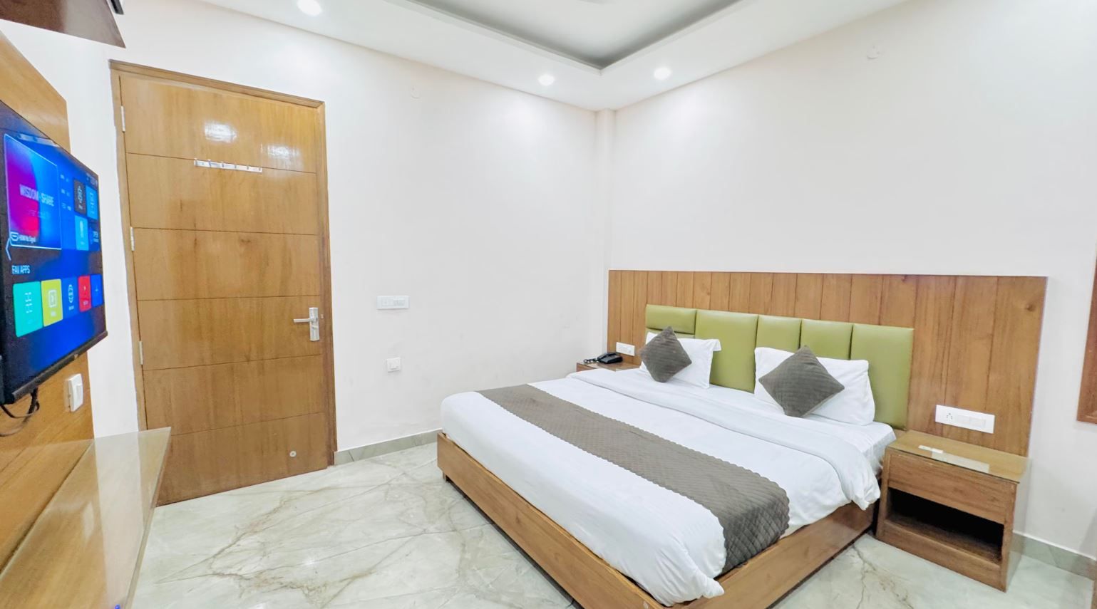 Hotel Grace  Deluxe Room