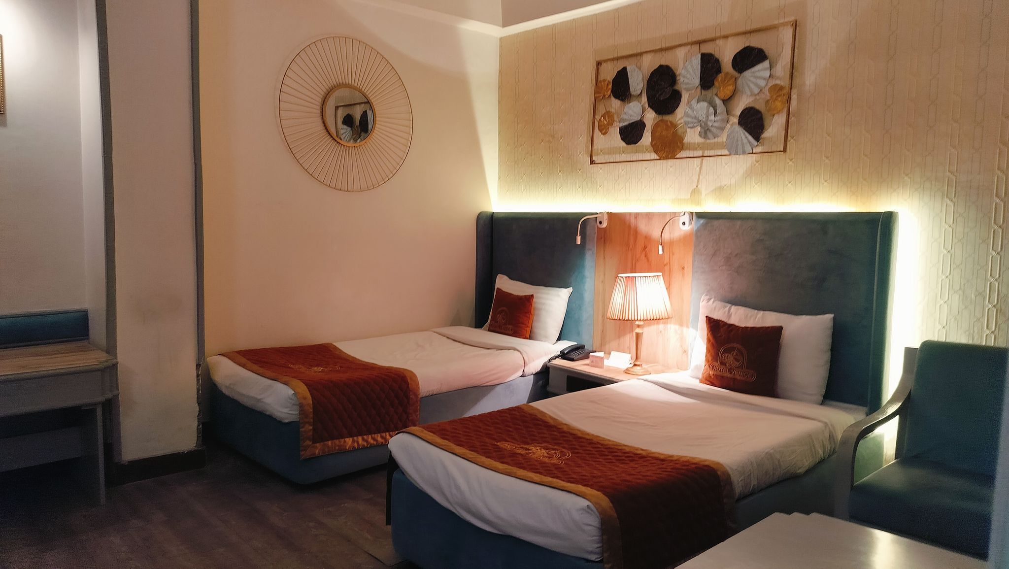 Hotel Venice Deluxe Twin Bed